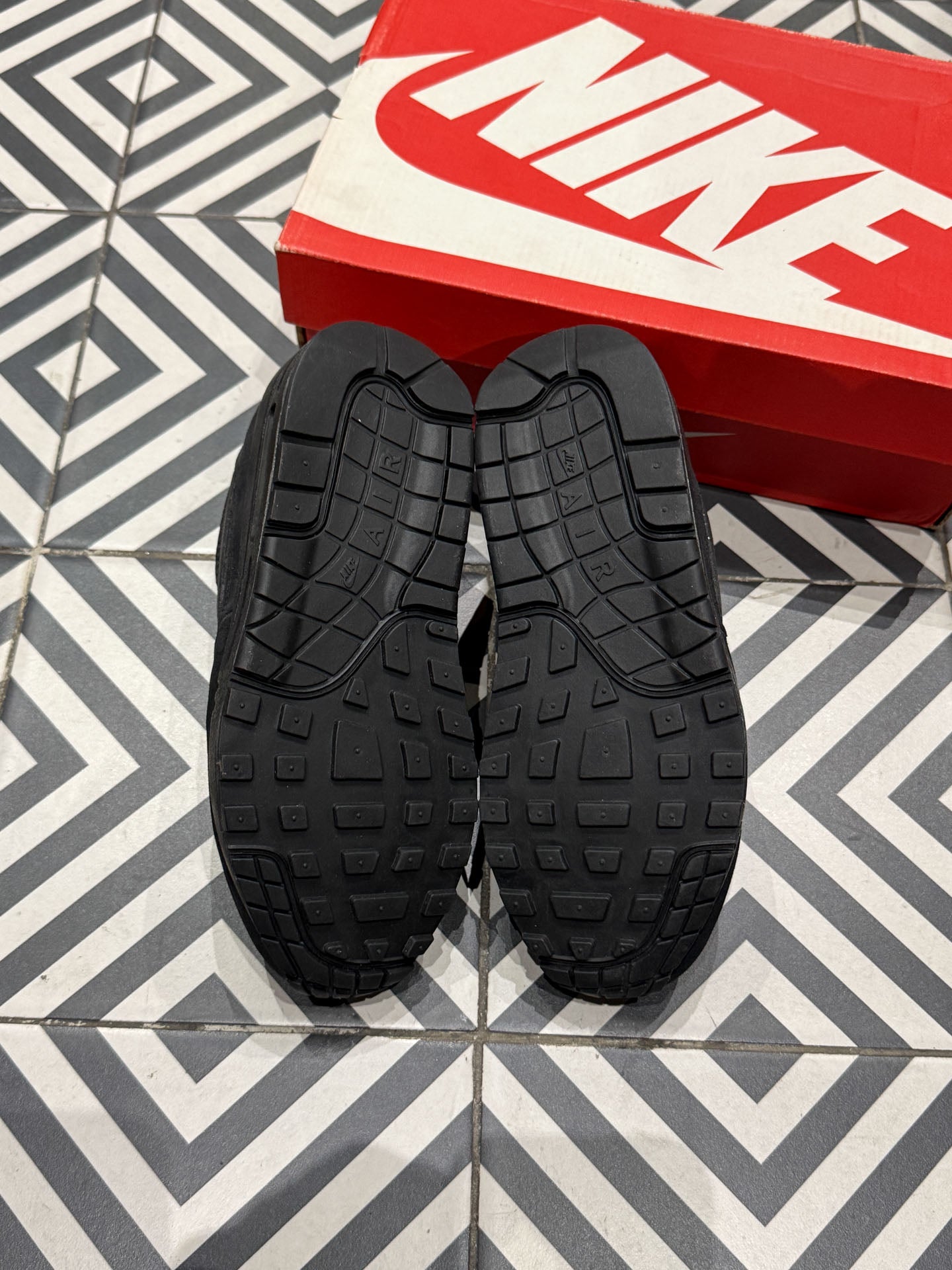 Air Max 1 Black (Taille 36)