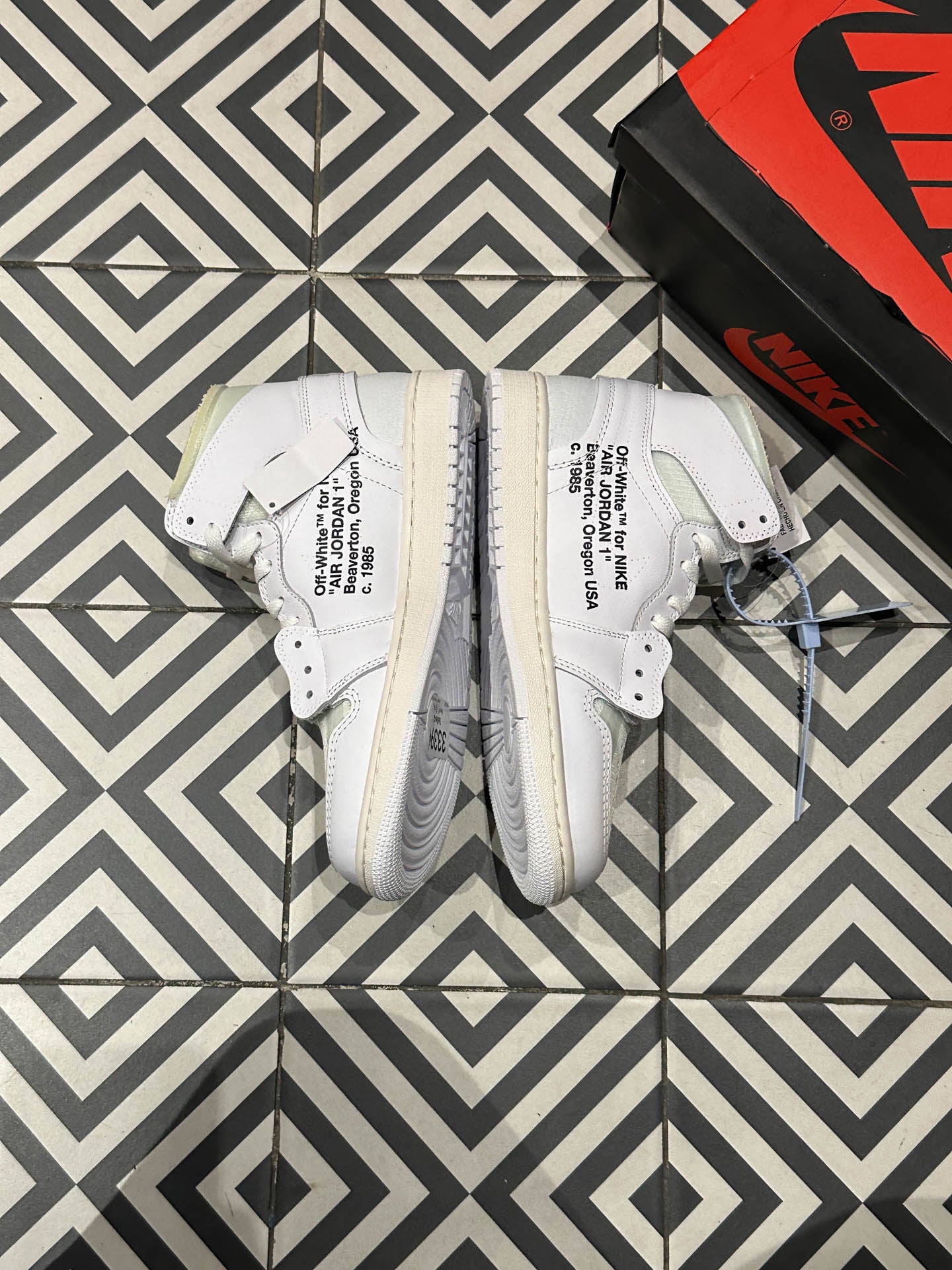 Jordan 1 High Off-White NRG (Taille 42)