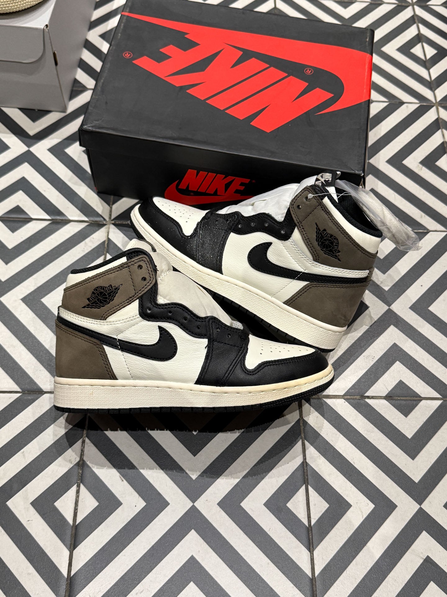 Jordan 1 High Mocha GS (Taille 36)