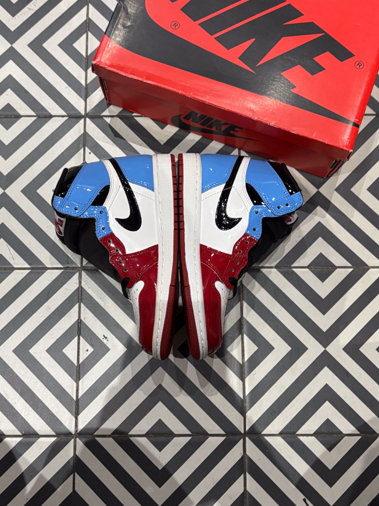 Jordan 1 High Fearless (Taille 36,5)