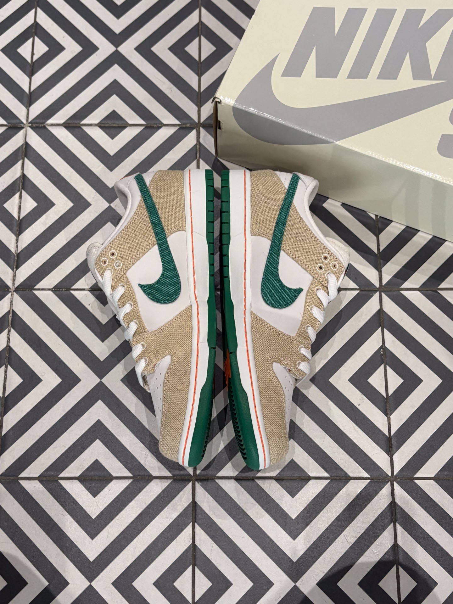 Dunk SB Jarritos (Taille 37,5)