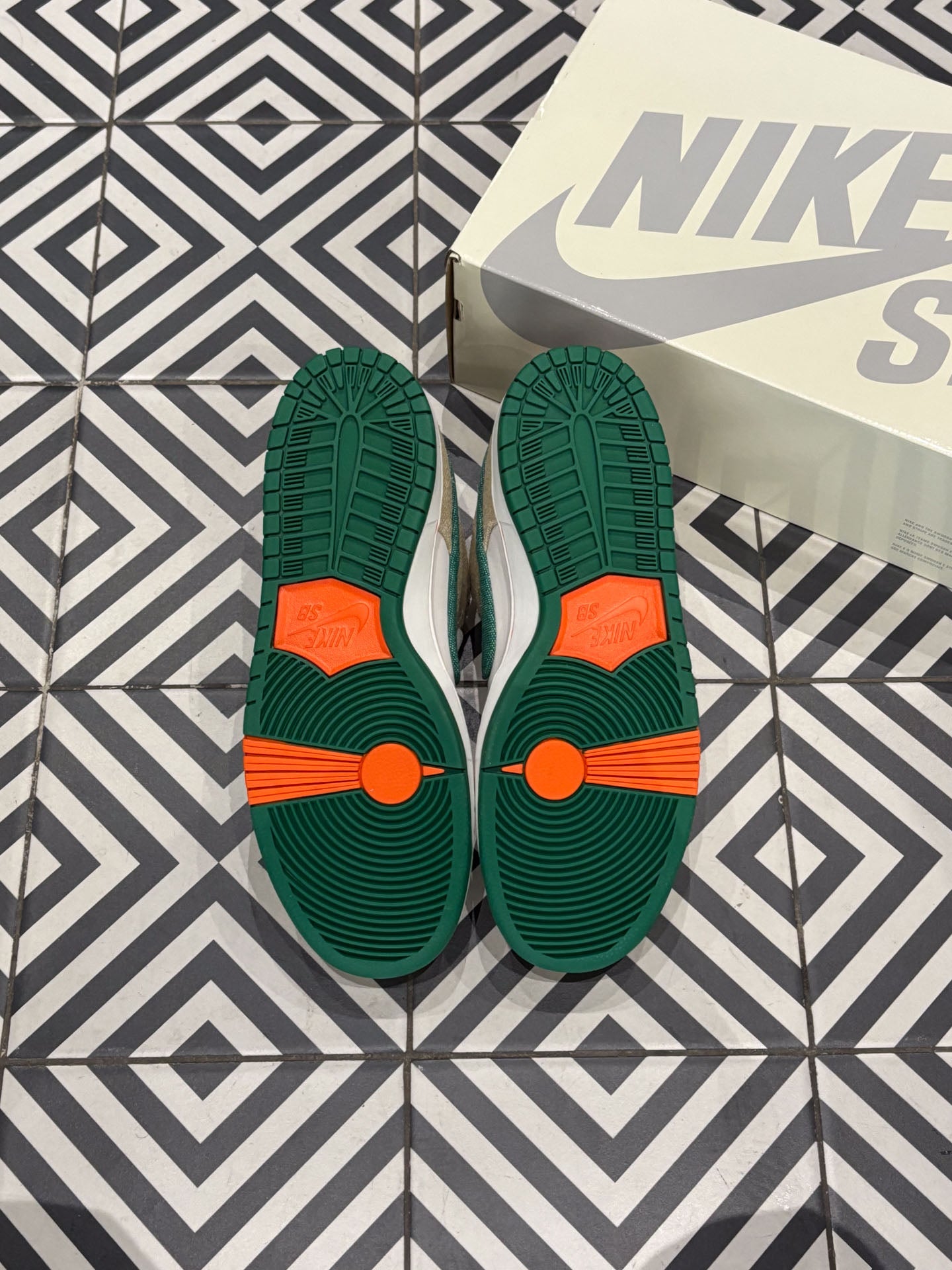 Dunk SB Jarritos (Taille 37,5)