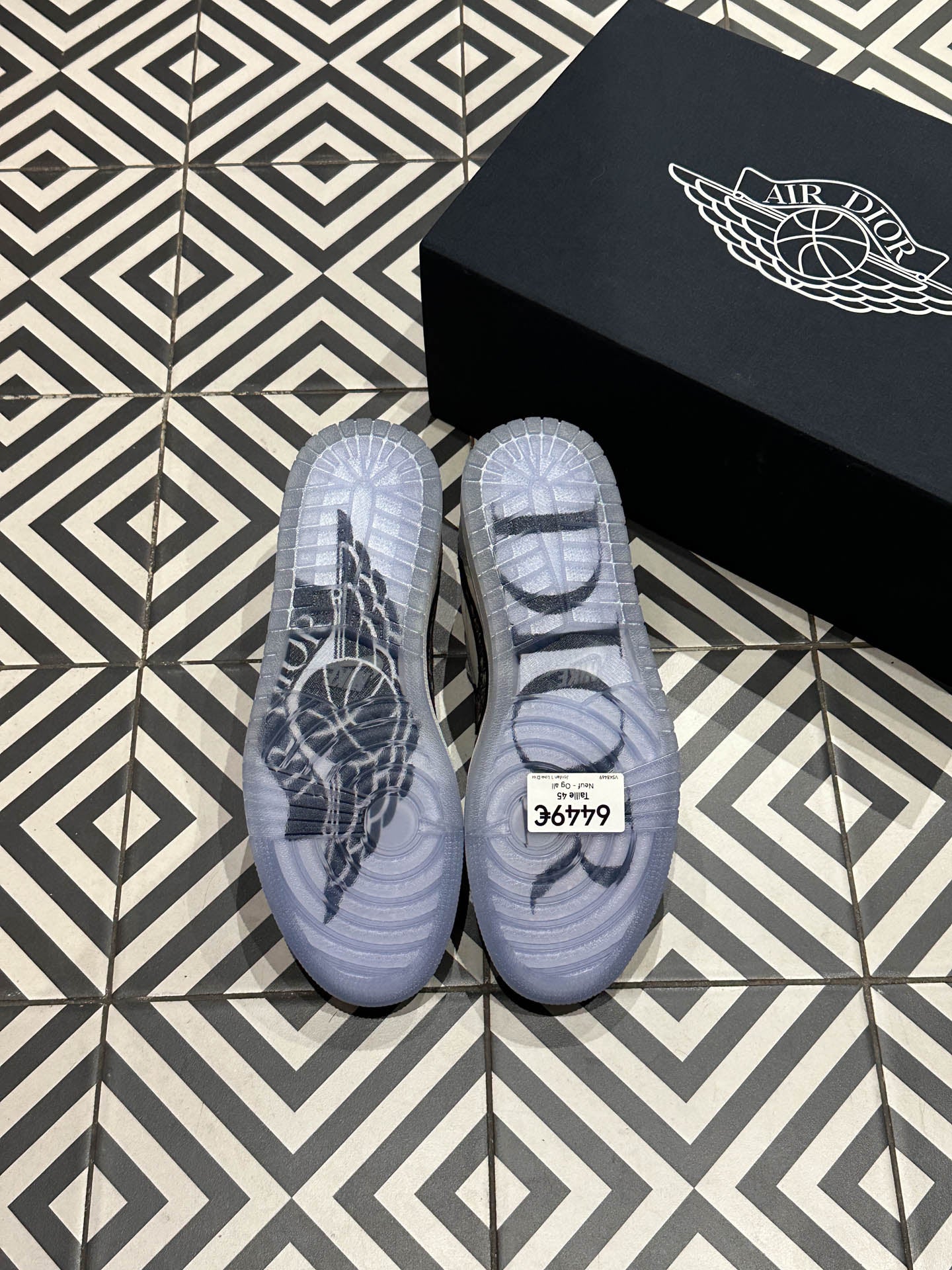 Jordan 1 Low Dior (Taille 45)