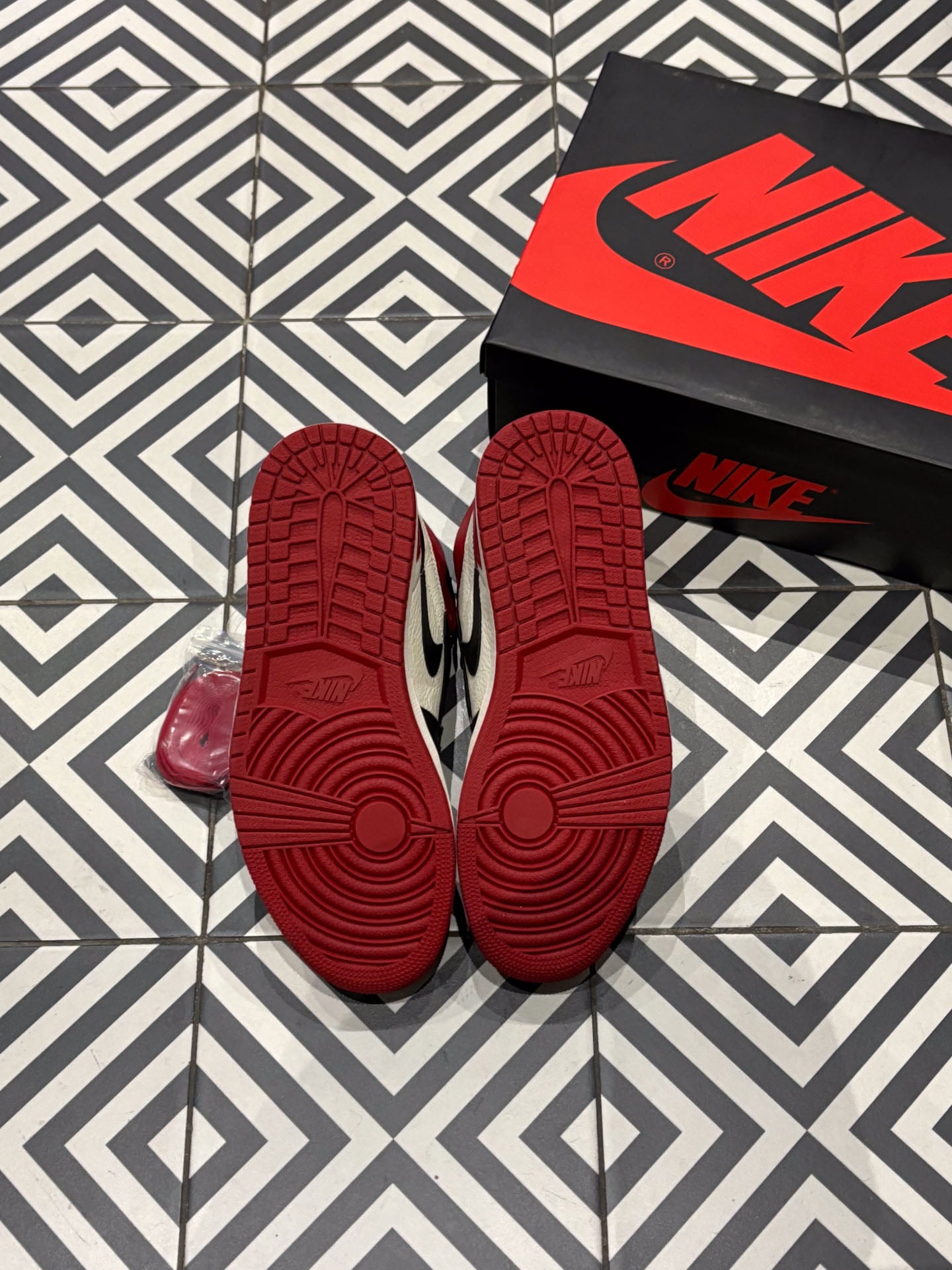 Jordan 1 High Bred Toe (Taille 41)