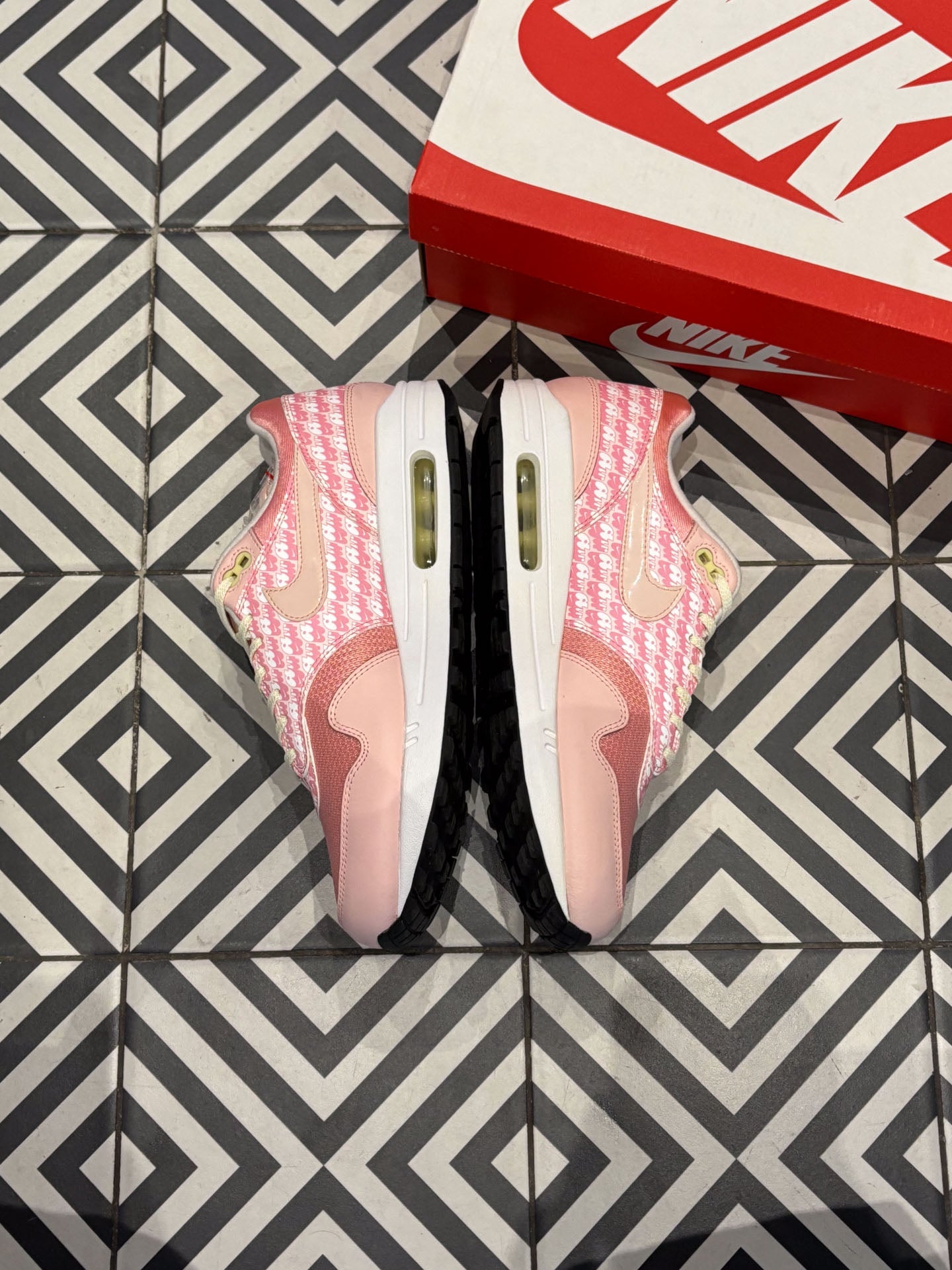 Air Max 1 Strawberry Lemonade (Taille 43)