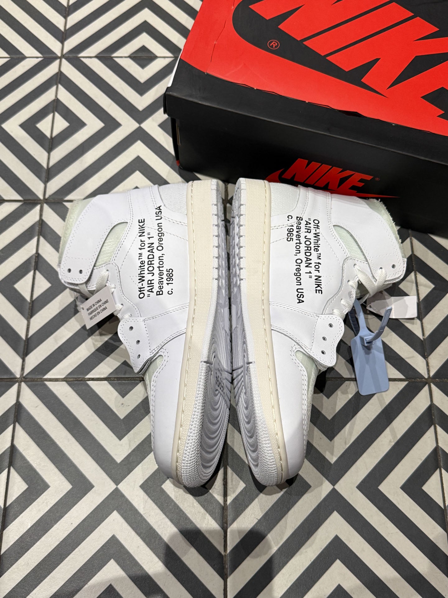 Jordan 1 Off-White NRG (Taille 44,5)
