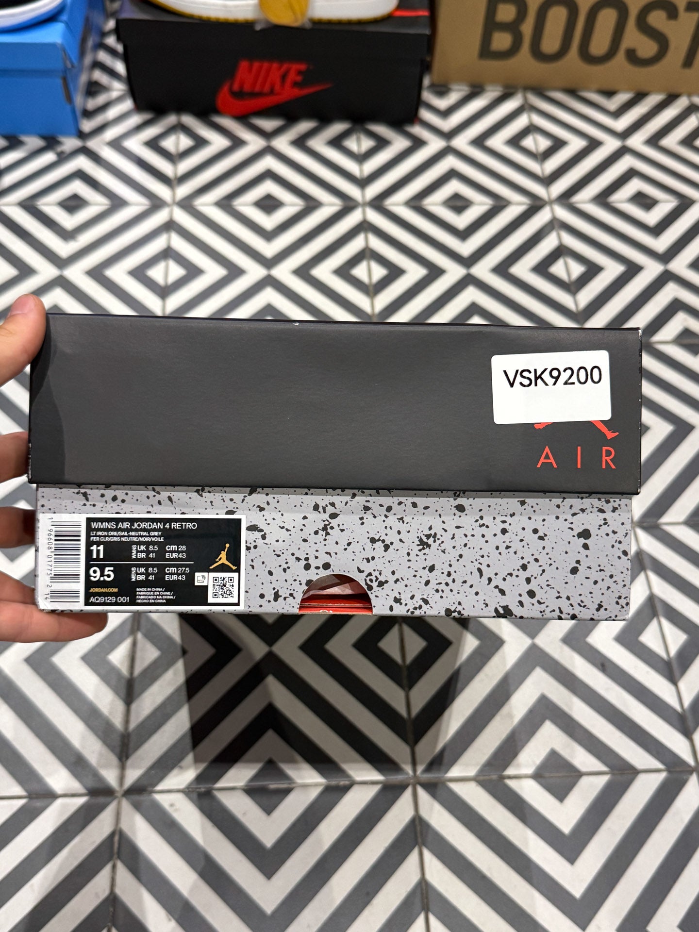 Jordan 4 Frozen Moment (Taille 43)