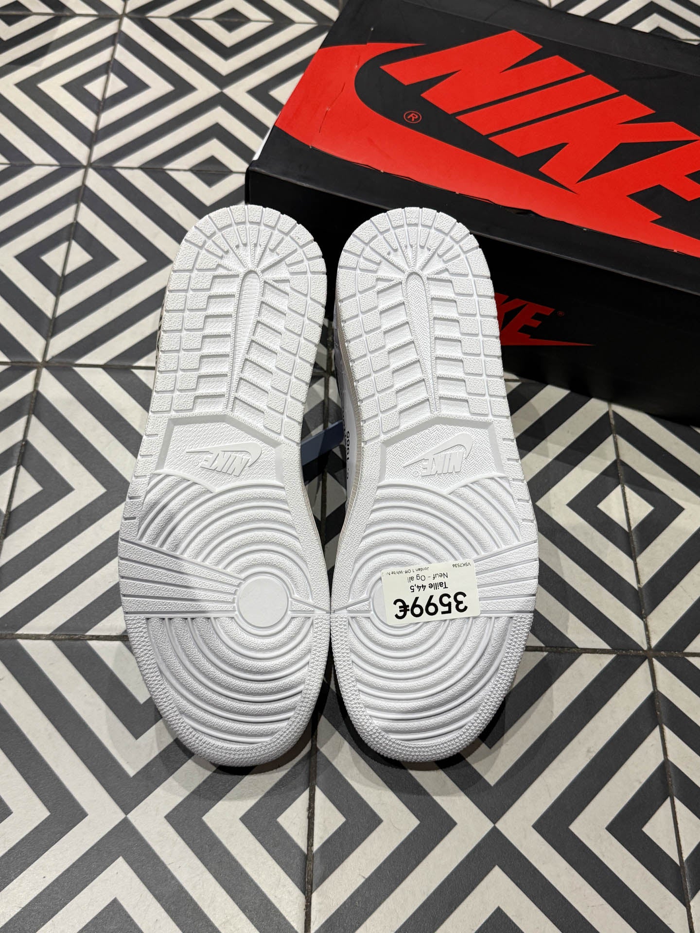Jordan 1 Off-White NRG (Taille 44,5)