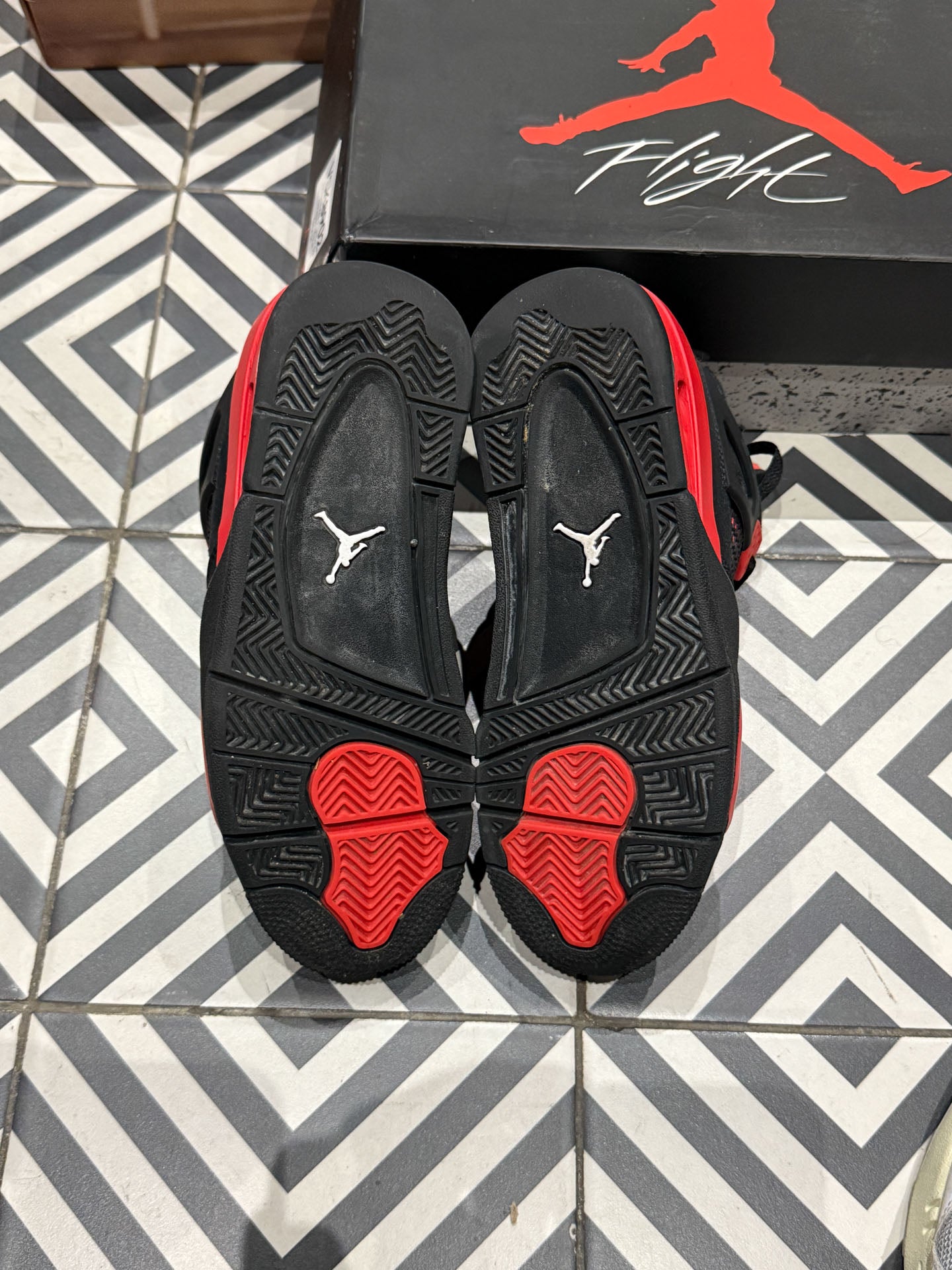 Jordan 4 Red Thunder GS (Taille 36)
