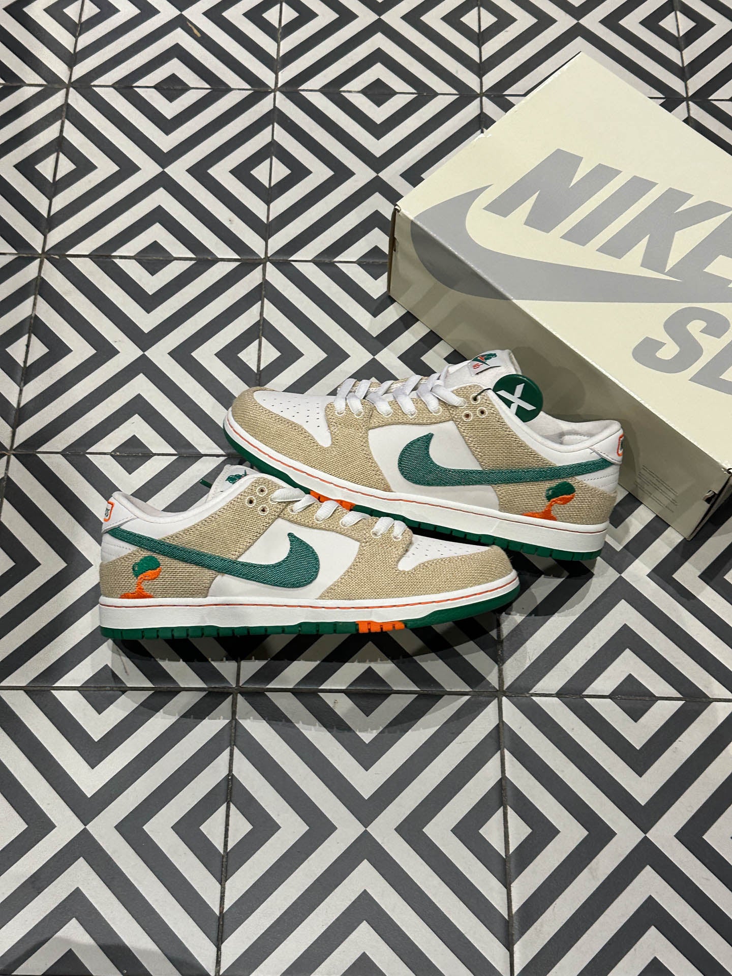 Dunk SB Jarritos (Taille 37,5)
