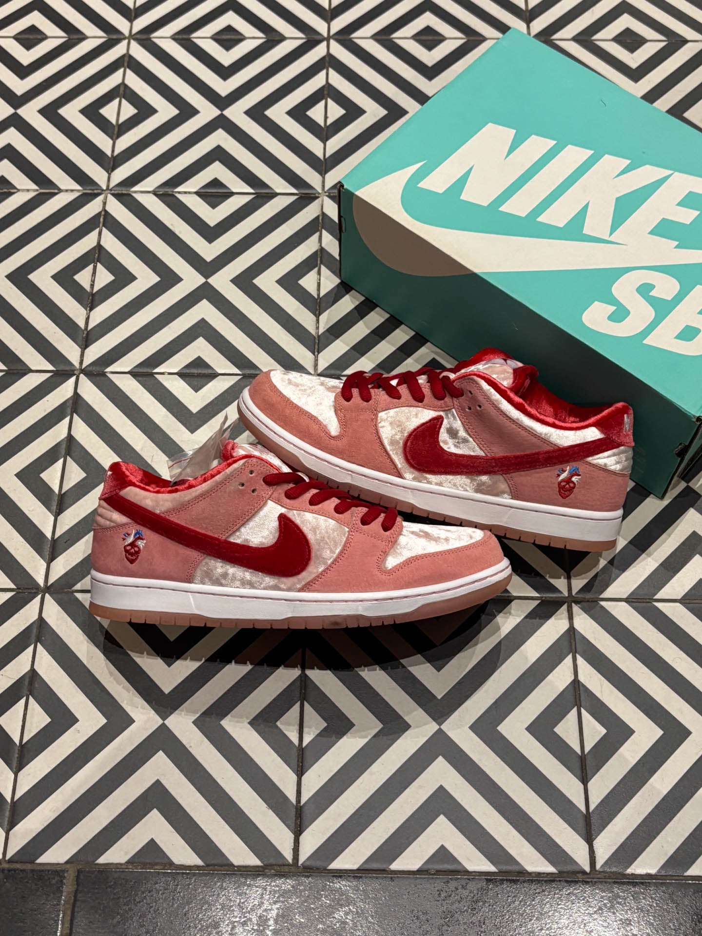 Dunk SB Strange Love (Taille 45)