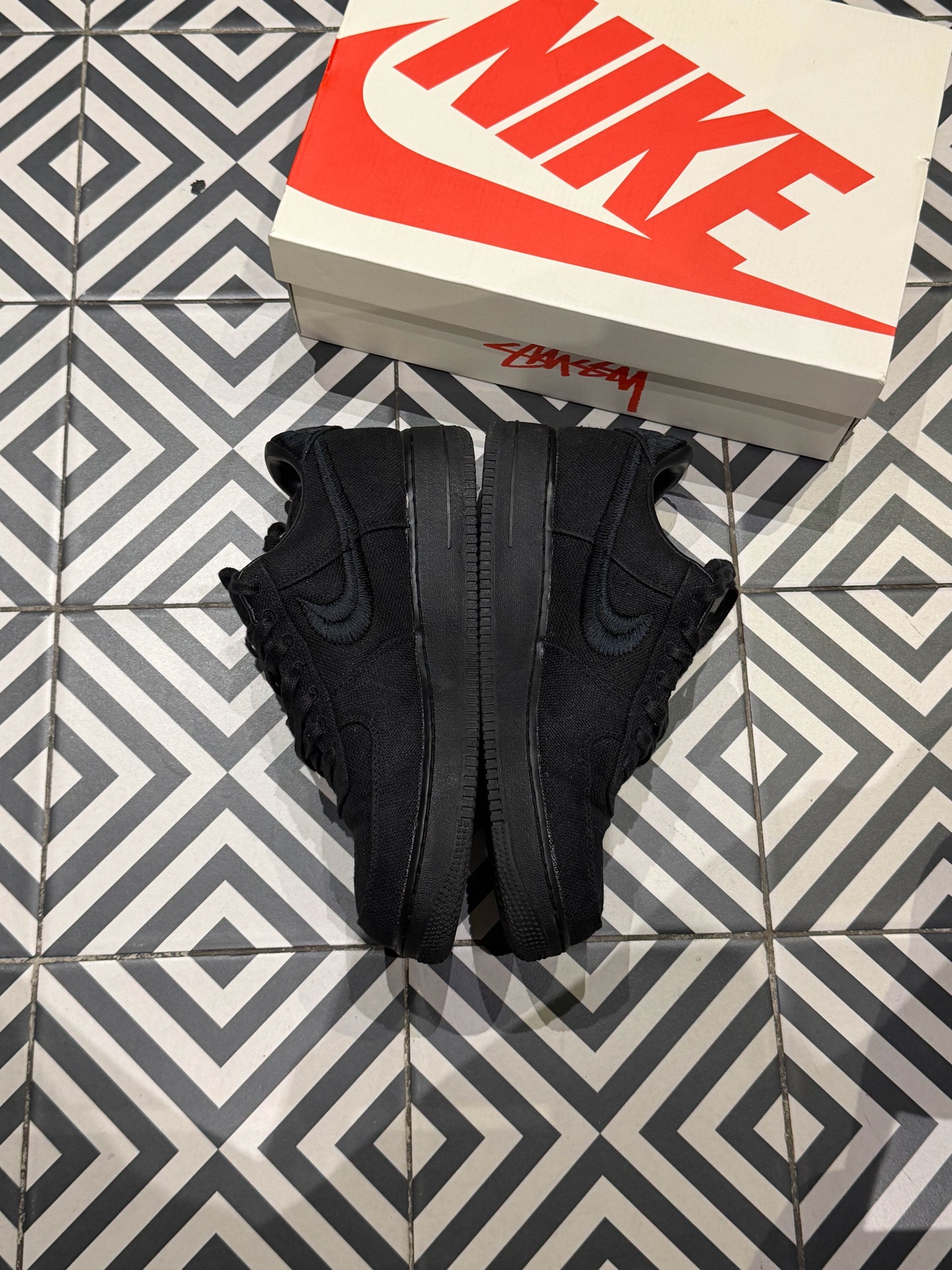 Air Force 1 Stussy Black (Taille 45)