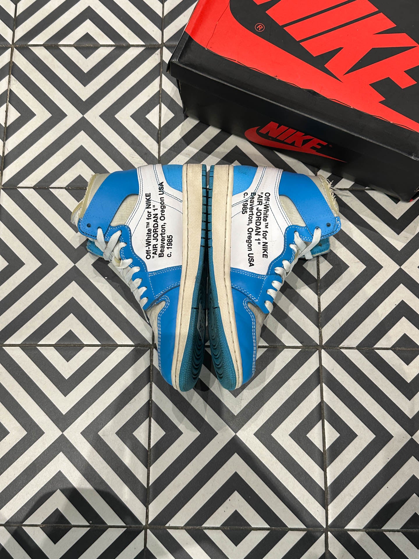 Jordan 1 High Off-White UNC (Taille 40)