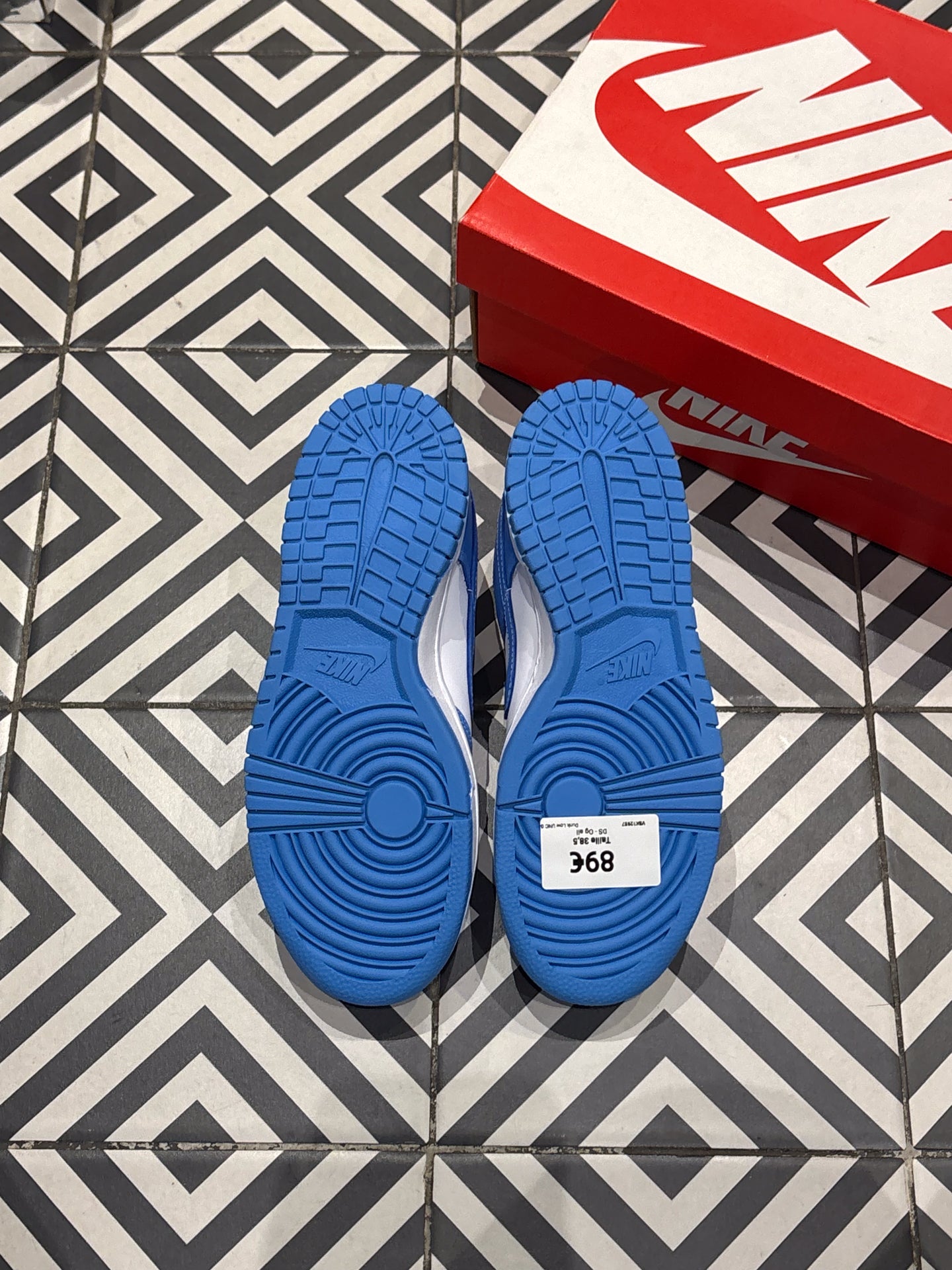 Dunk Low UNC GS (Taille 38,5)