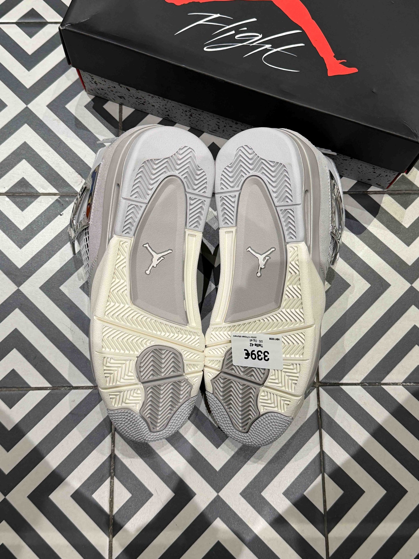 Jordan 4 Frozen Moment (Taille 42)