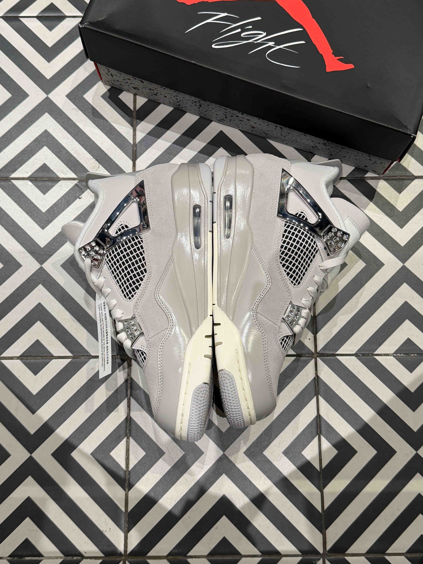 Jordan 4 Frozen Moment (Taille 42)