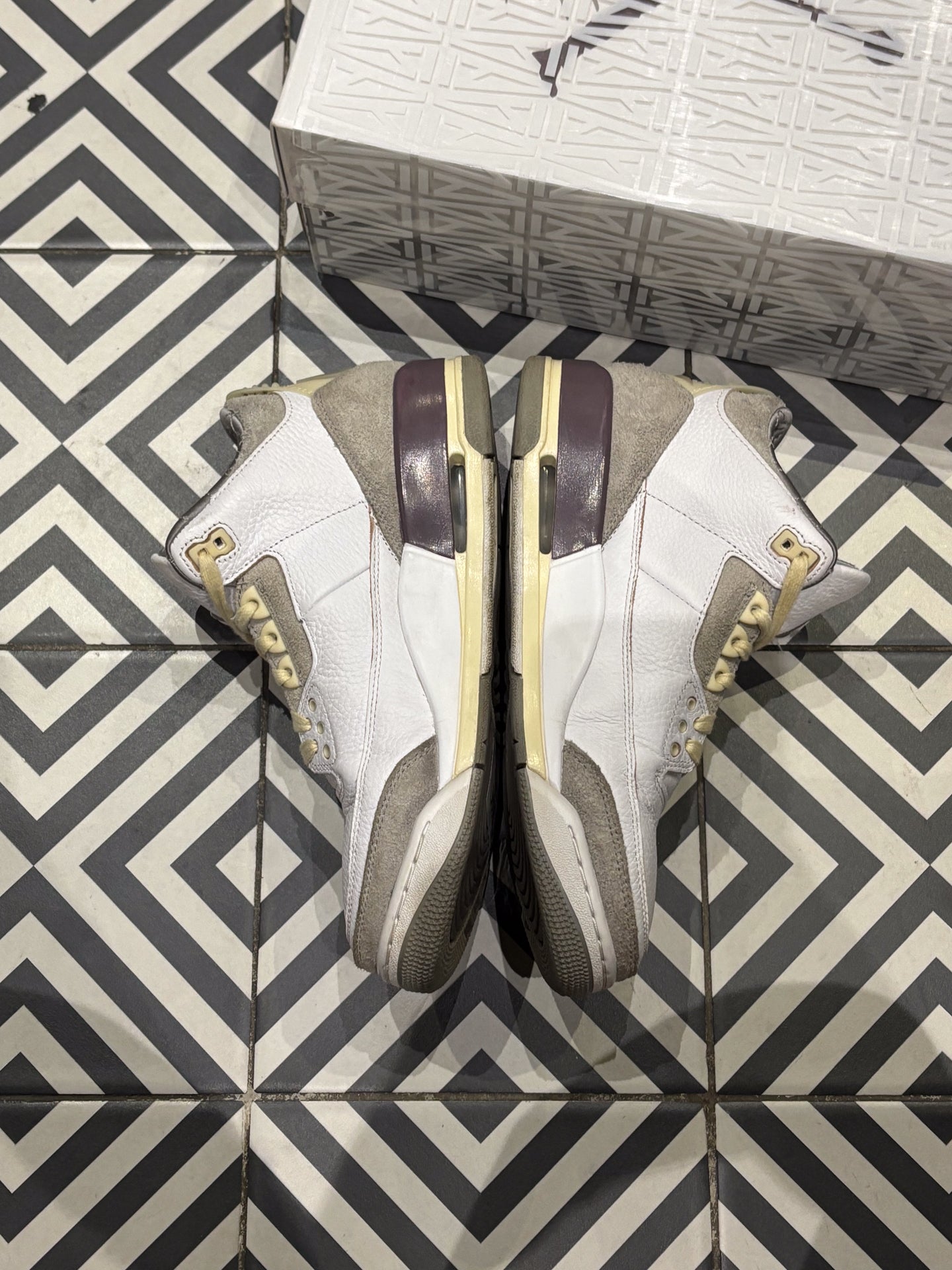 Jordan 3 A Ma Manière (Taille 41)