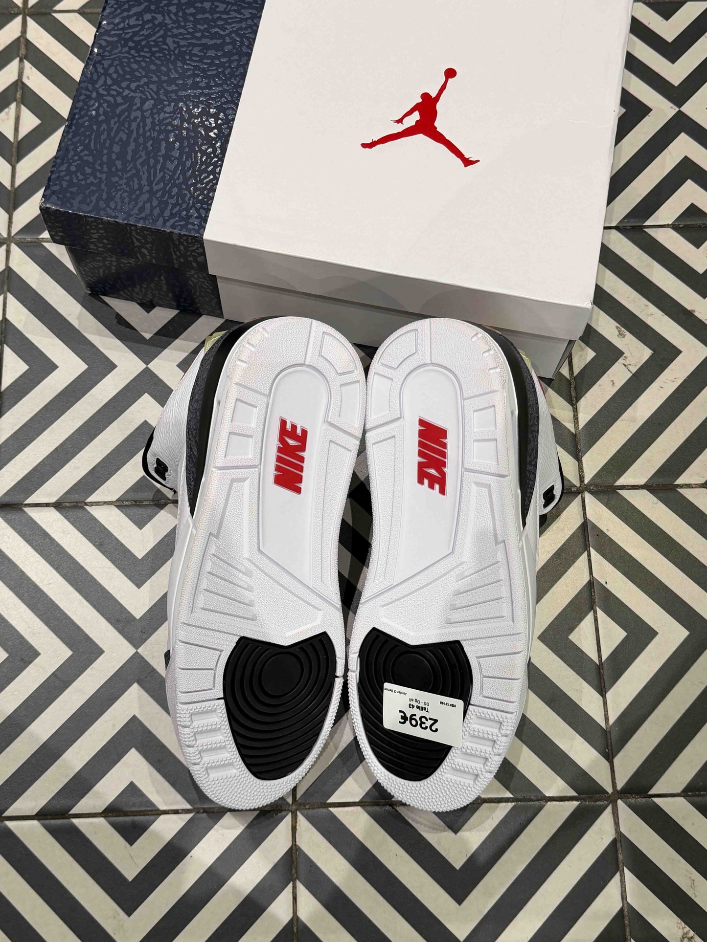 Jordan 3 Denim (Taille 43)