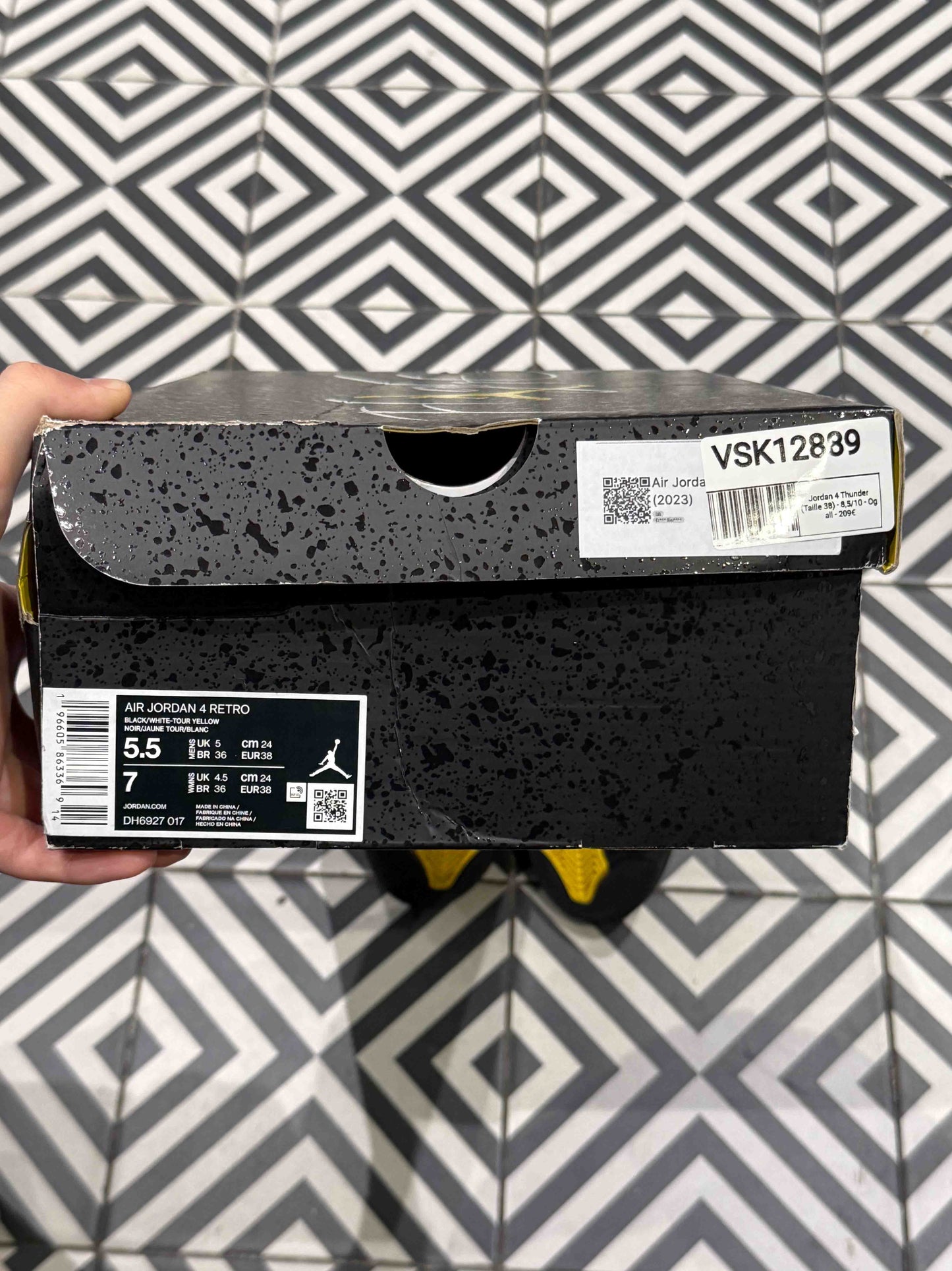 Jordan 4 Thunder (Taille 38)