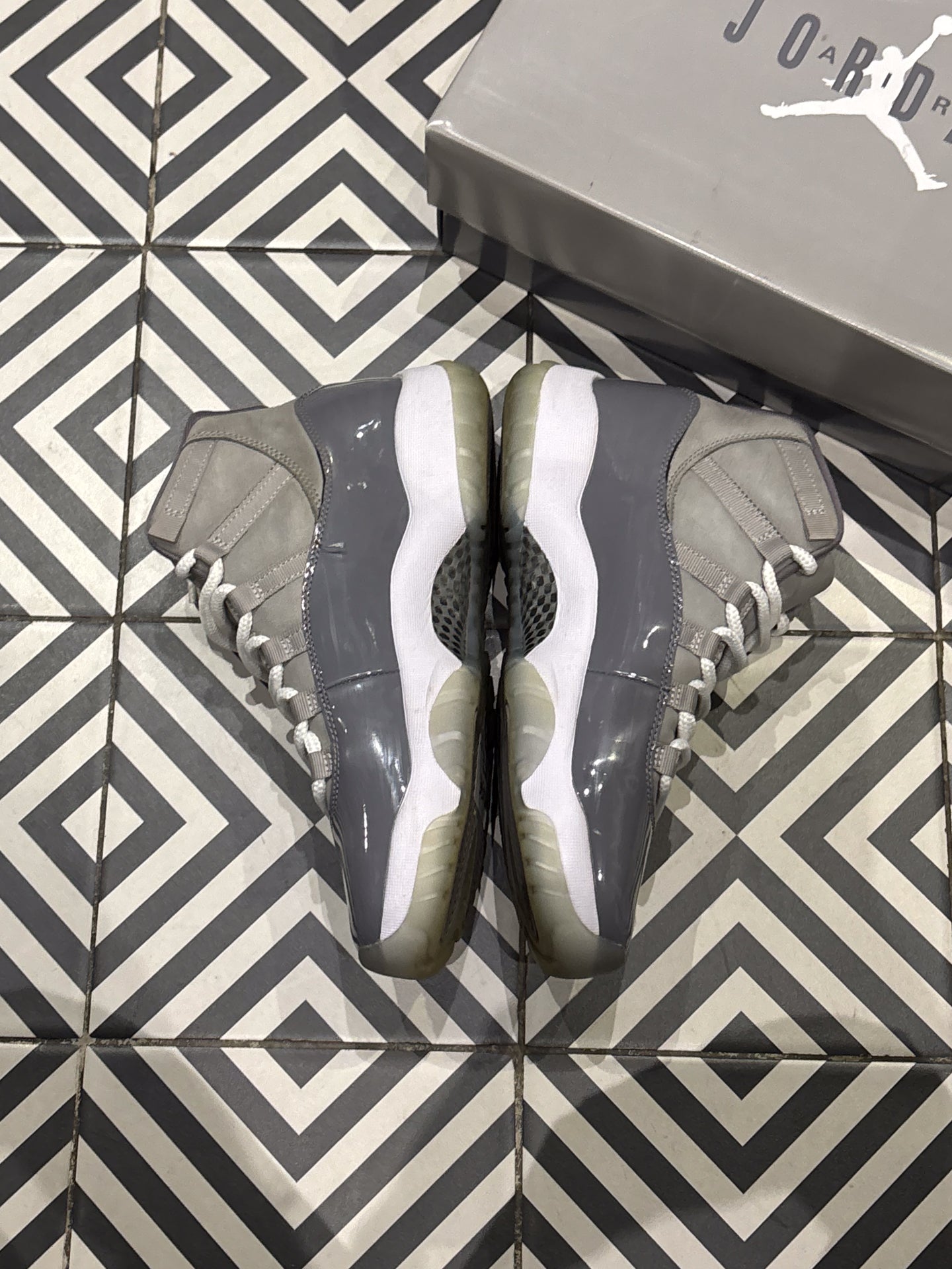 Jordan 11 Cool Grey (Taille 42,5)