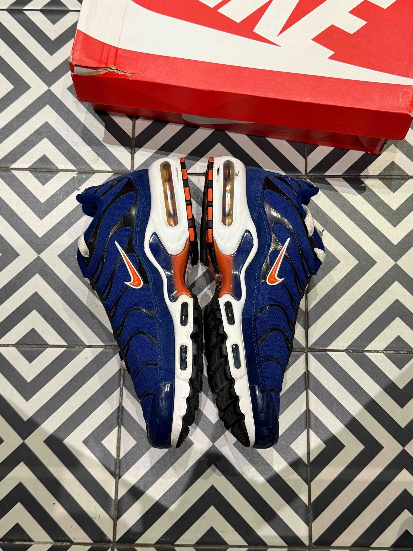 Air Max plus (TN) Running Club (Taille 44)