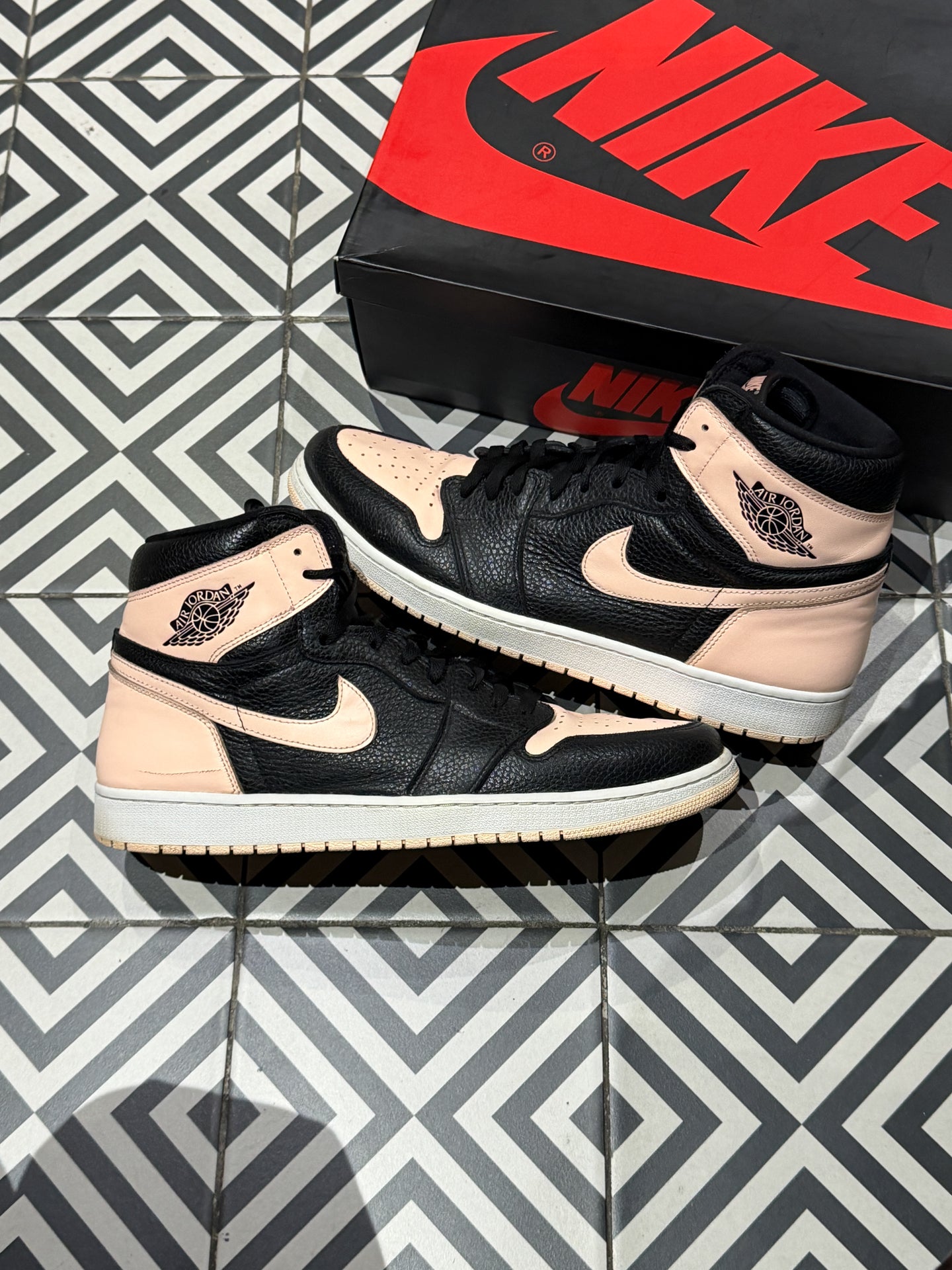 Jordan 1 high Crimson Tint (Taille 50,5)