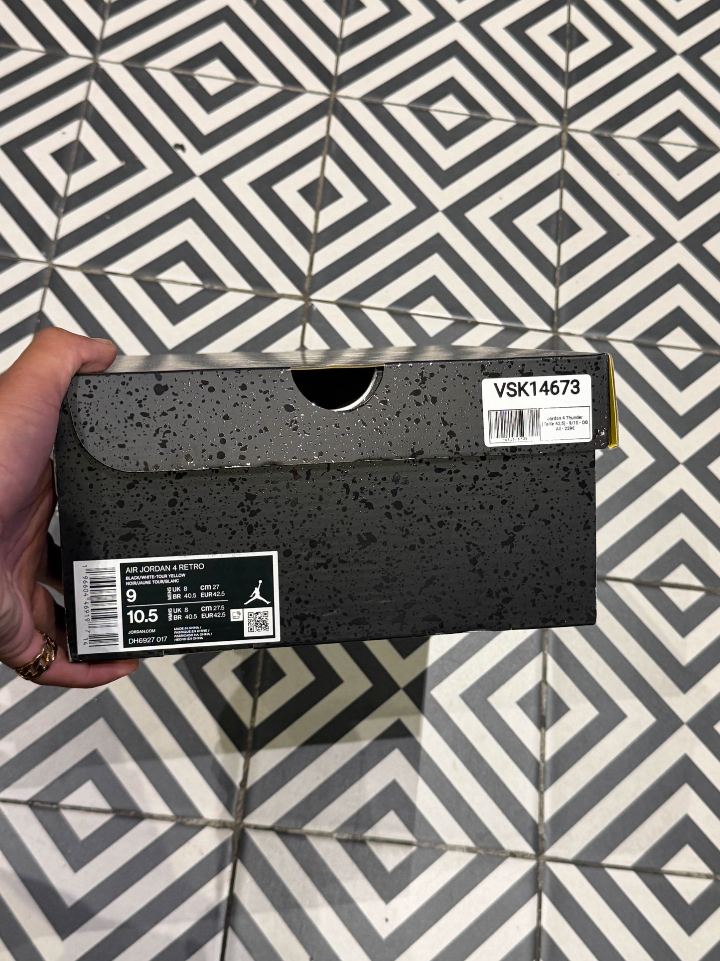 Jordan 4 Thunder (Taille 42,5)