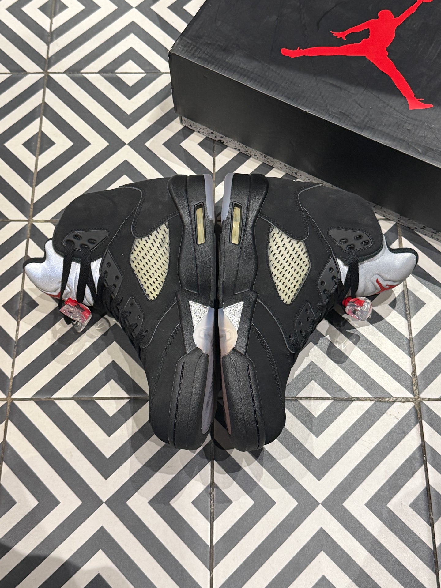 Jordan 5 Metallic 2016 (Taille 43)