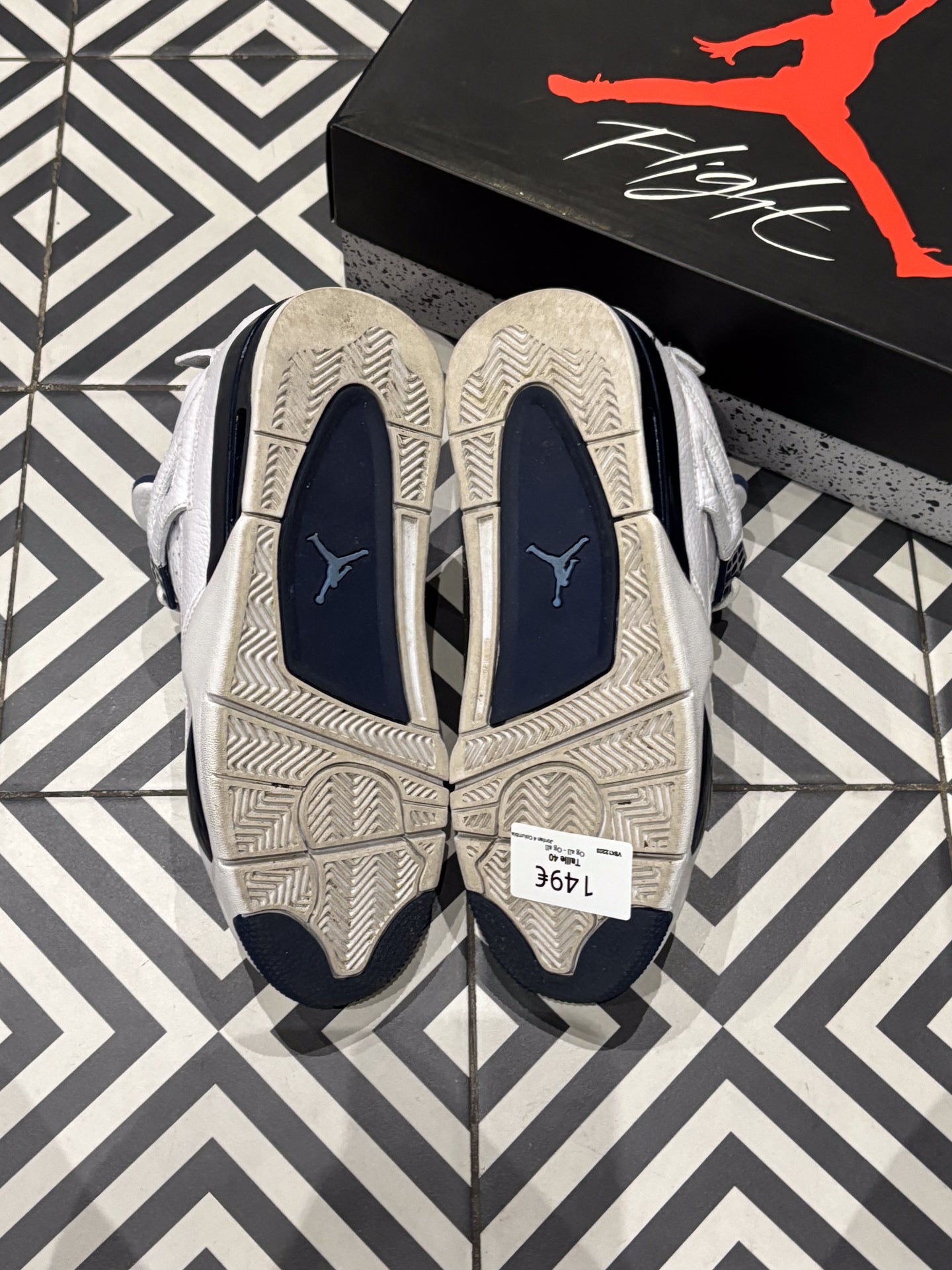 Jordan 4 Columbia (40)