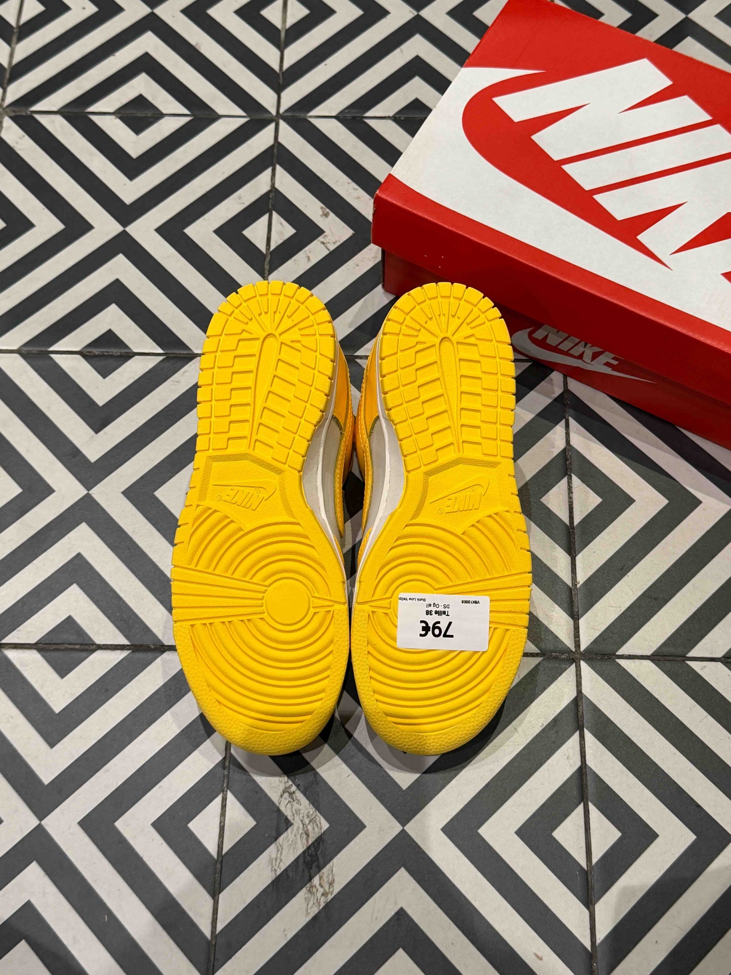 Dunk Low Yellow (Taille 38)