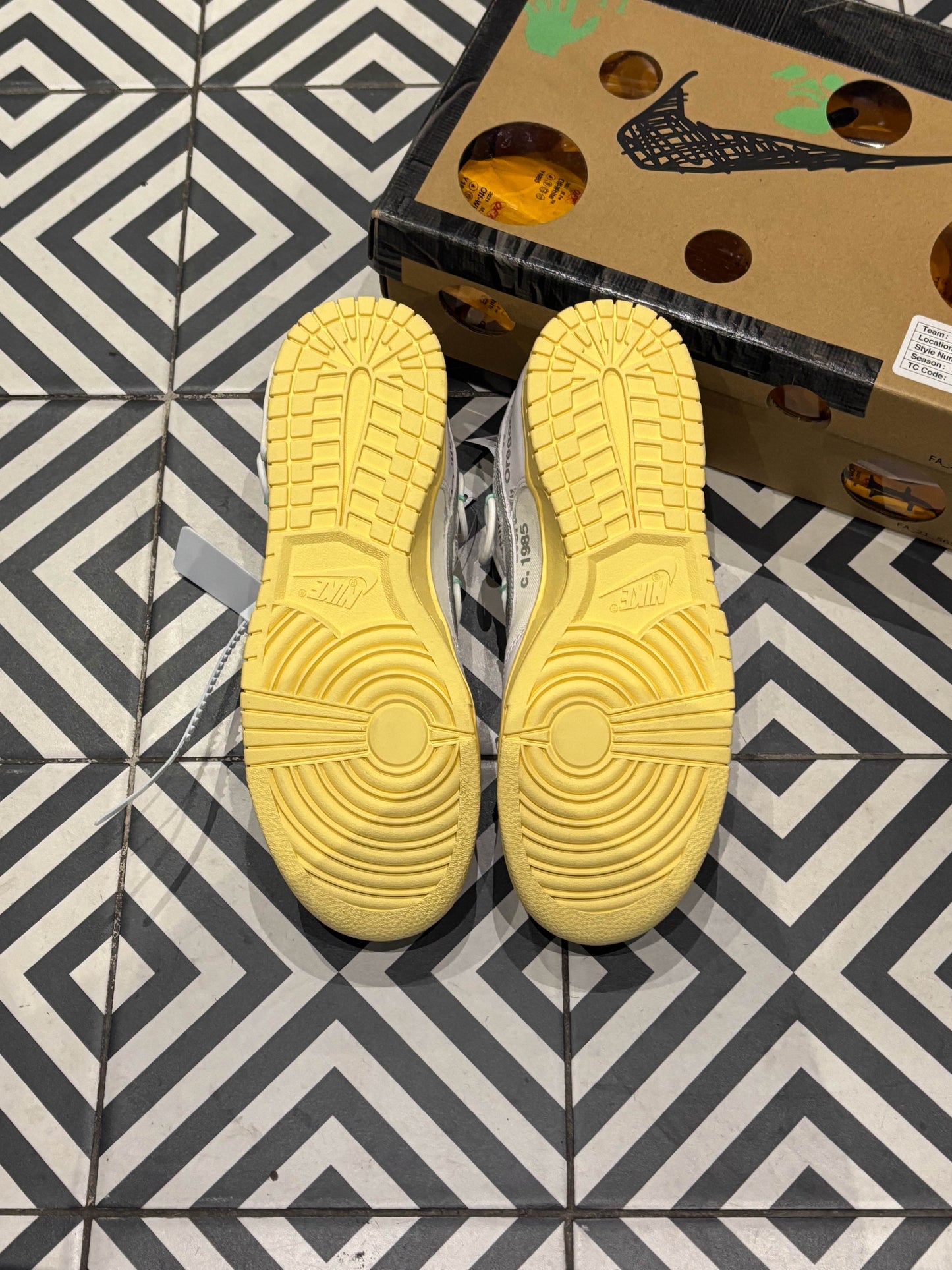 Dunk Low Off-White Lot 01/50 (Taille 40,5)