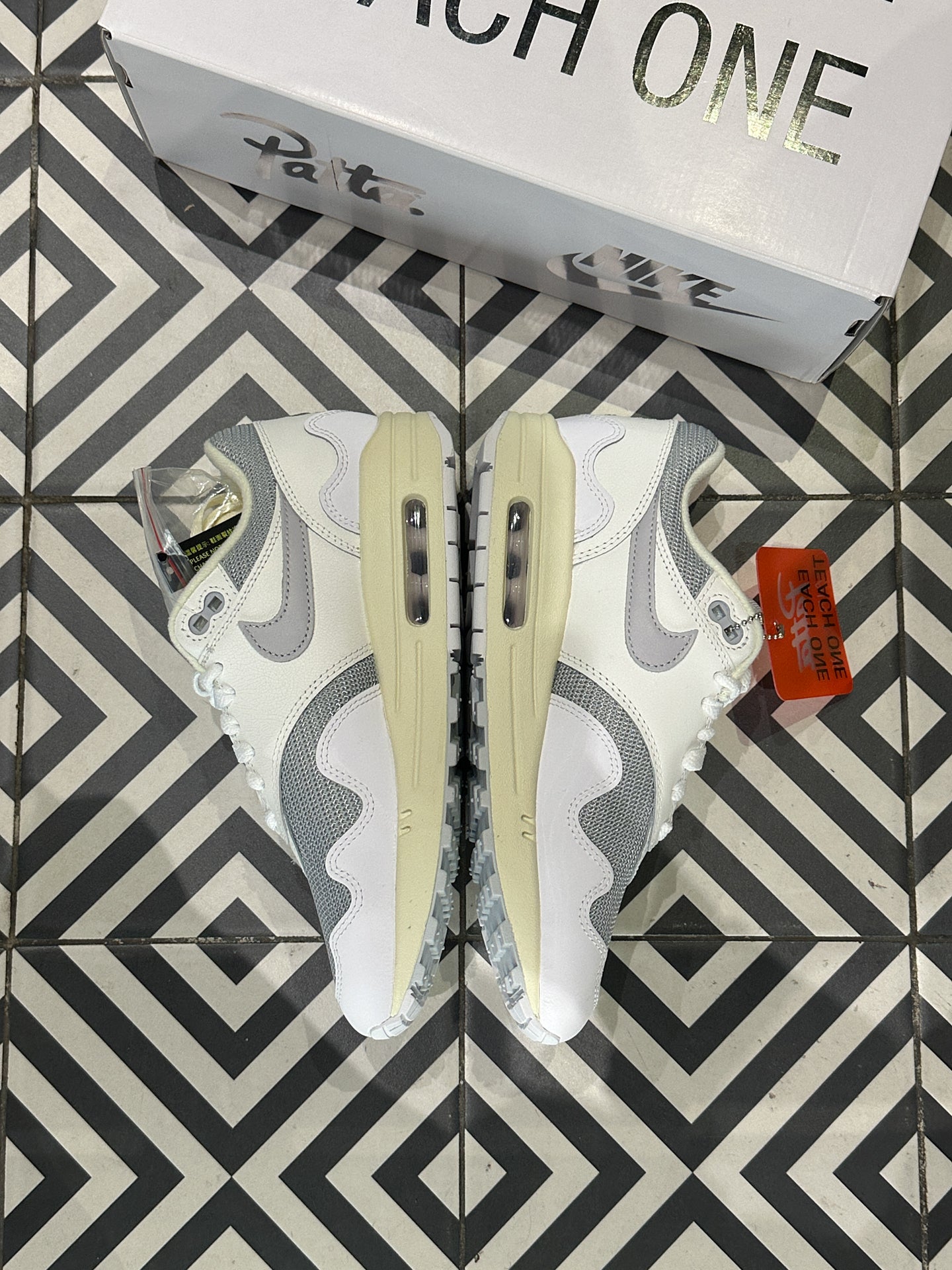 Air Max 1 Patta White (Taille 45)