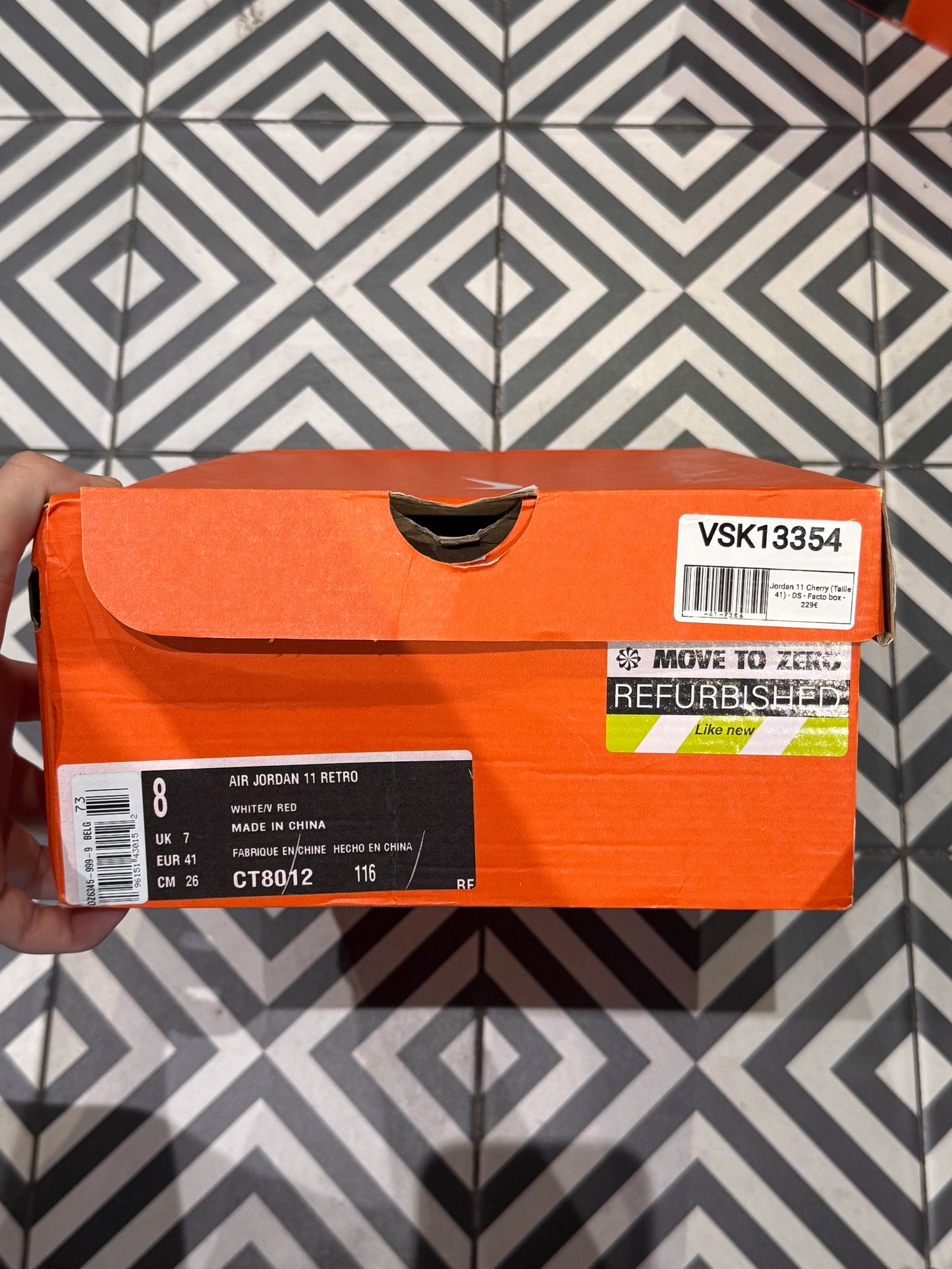 Jordan 11 Cherry (Taille 41)