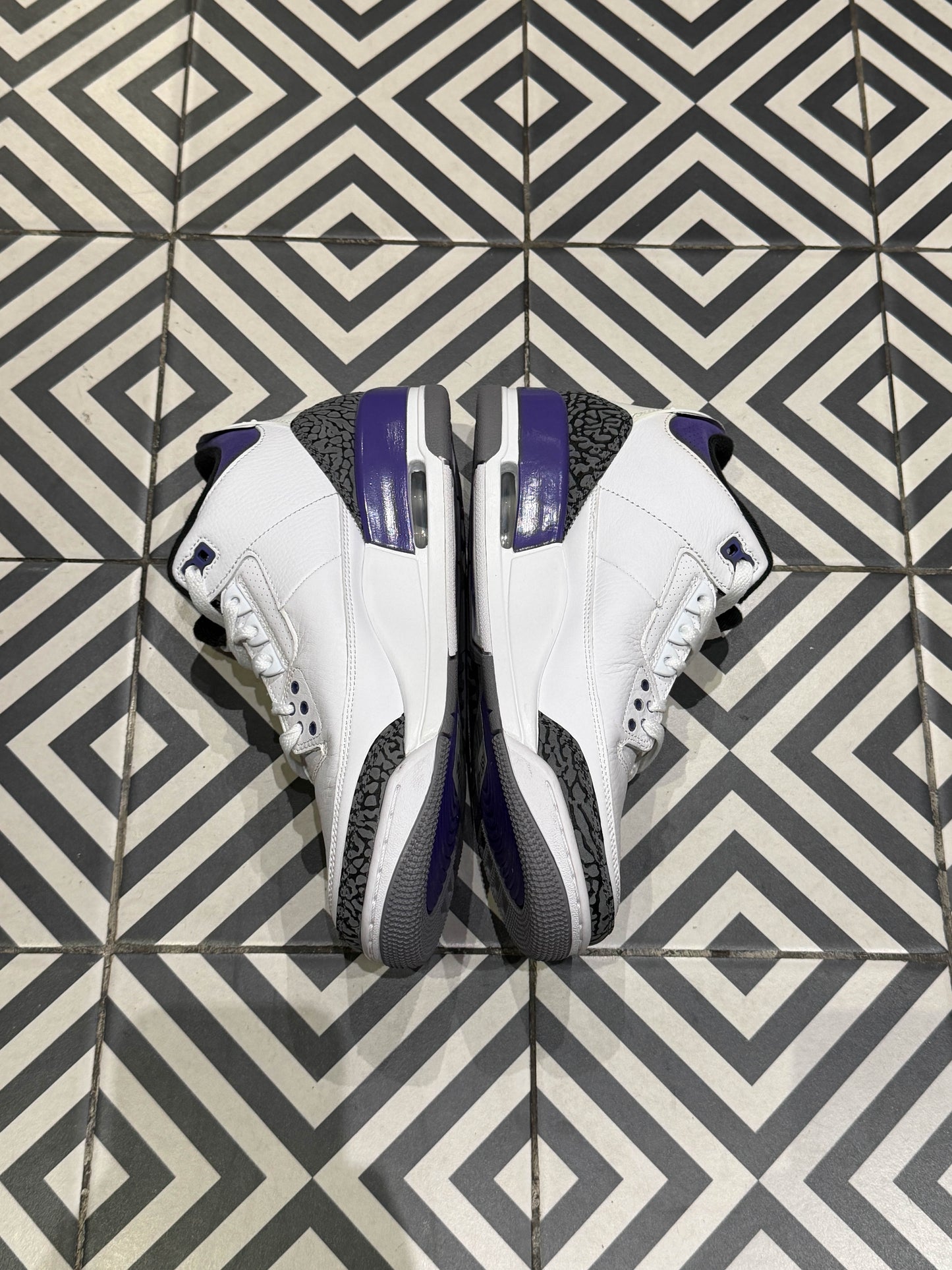 Jordan 3 Dark Iris (Taille 43)