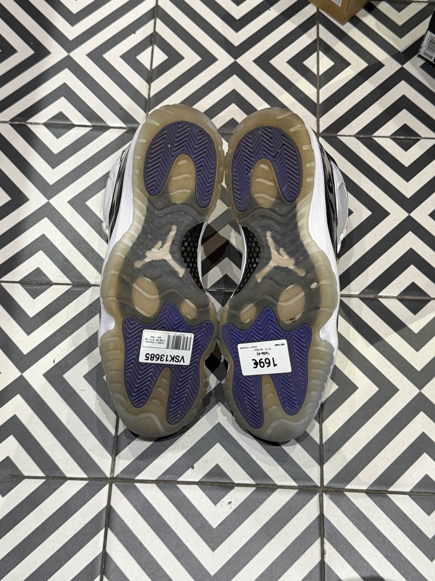 Jordan 11 Concord (Taille 45)