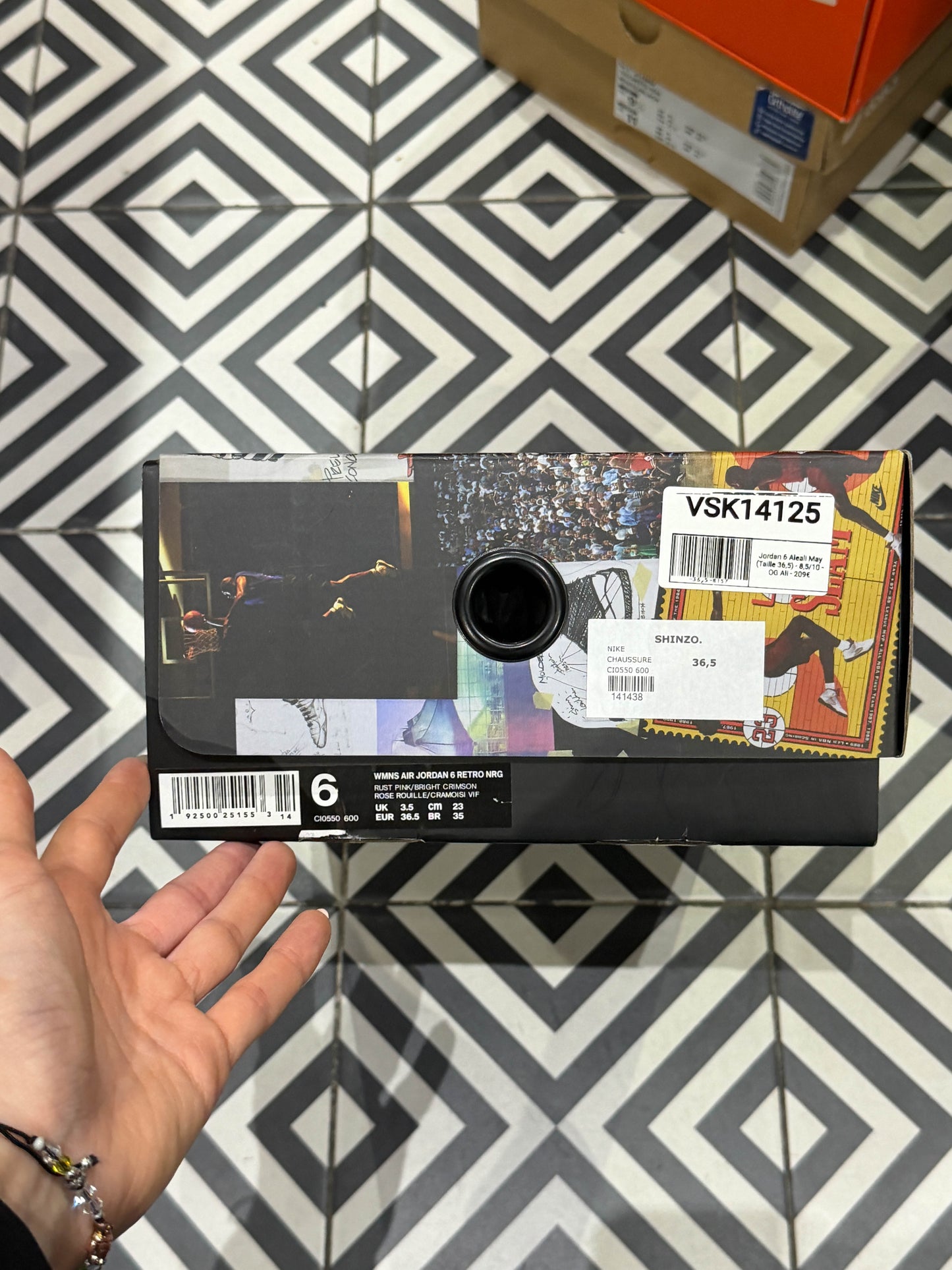 Jordan 6 Aleali May (Taille 36,5)