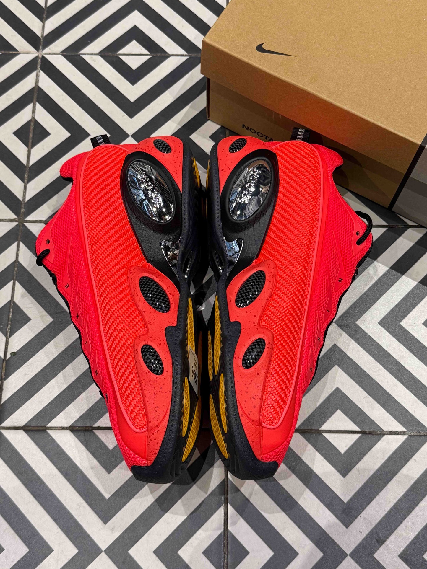 Nocta Glide Crimson (Taille 45)