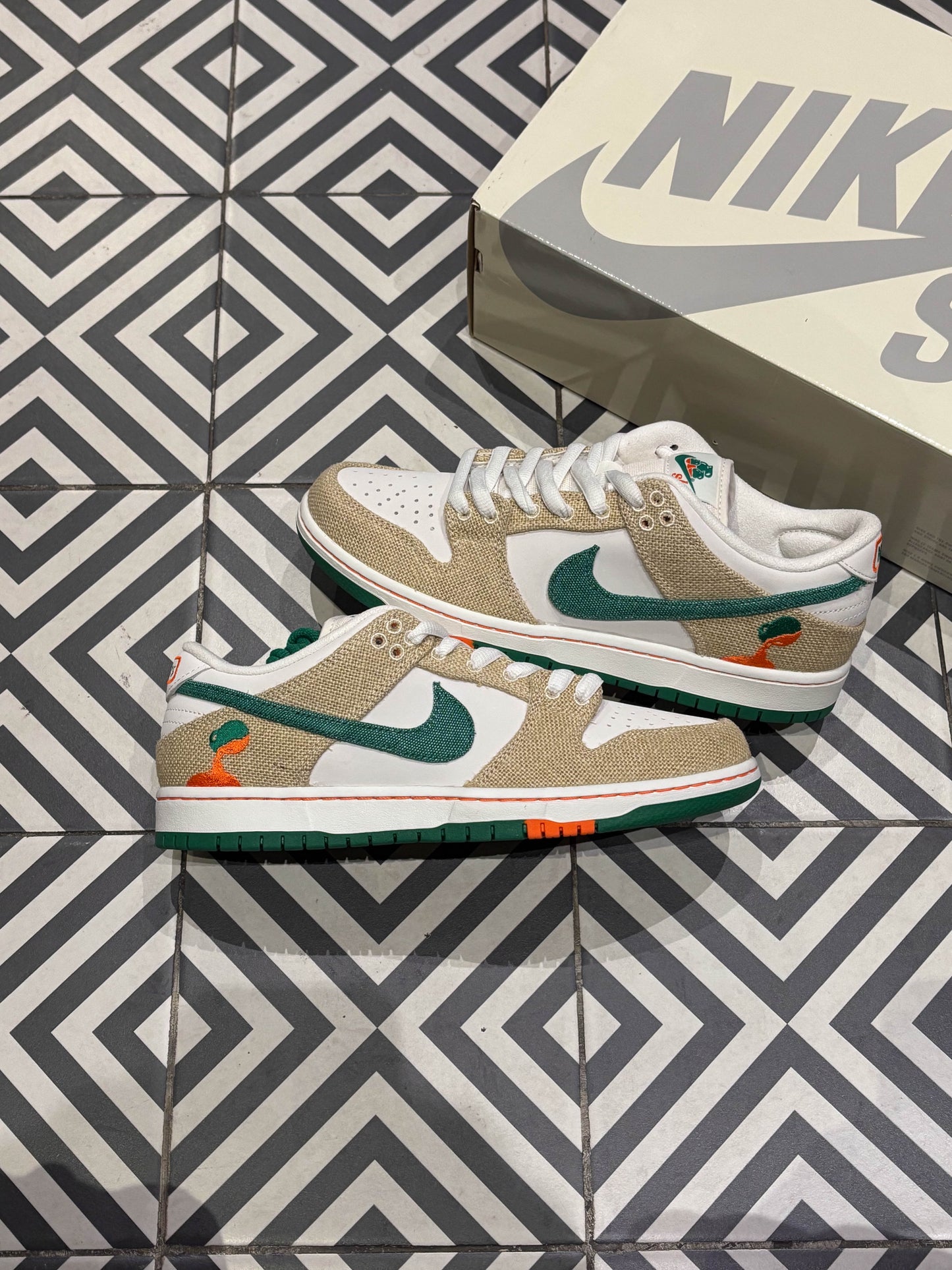 Dunk SB Jarritos (Taille 43)