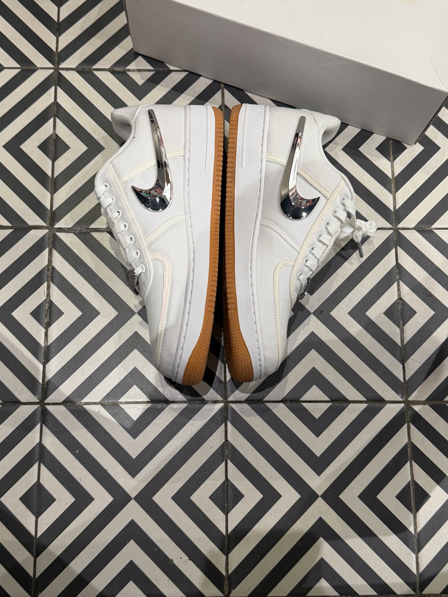 Air Force 1 Travis Scott White (Taille 46)