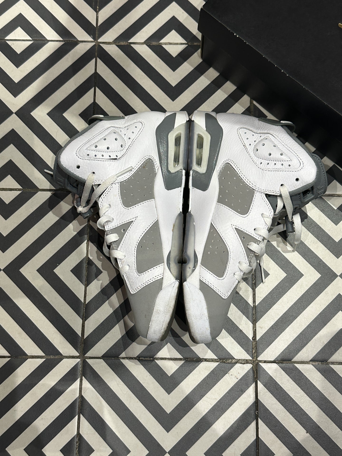 Jordan 6 Grey GS (Taille 39)