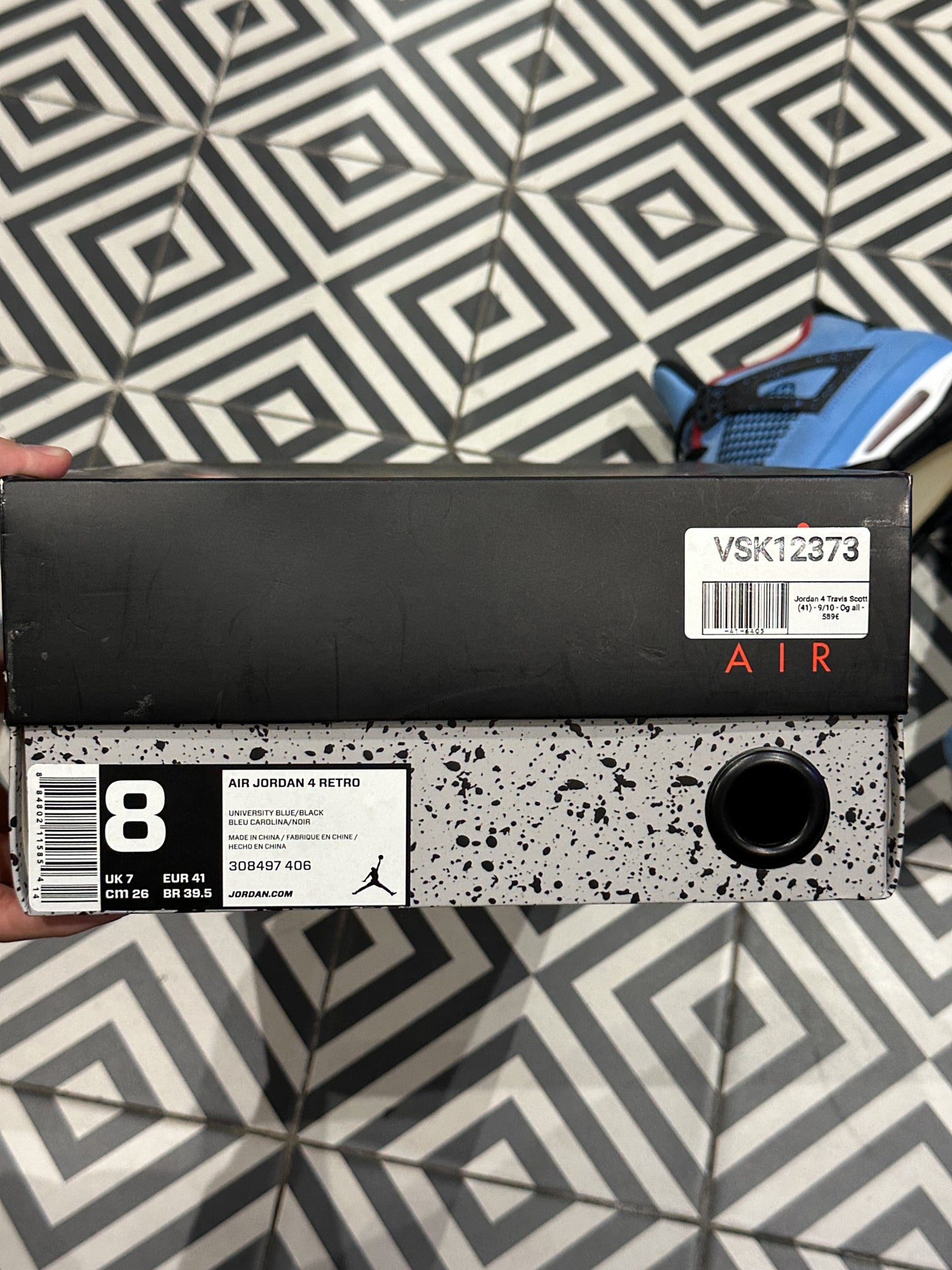 Jordan 4 Travis Scott (41)