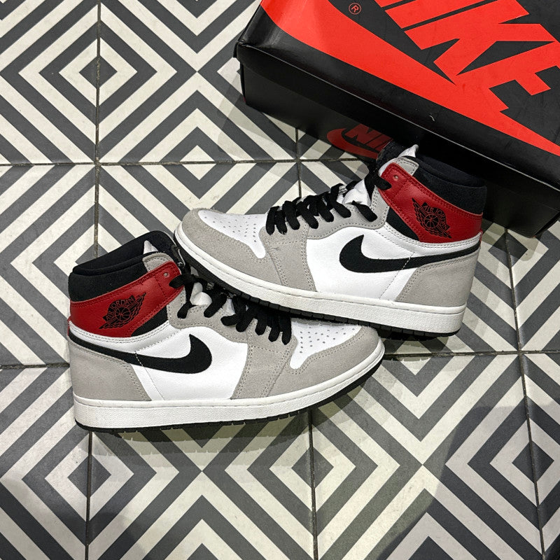 Jordan 1 High Smoke grey (Taille 40,5)