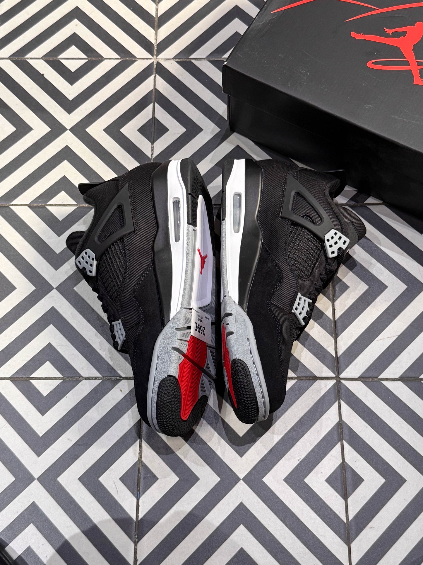 Jordan 4 Black Canvas (Taille 42)