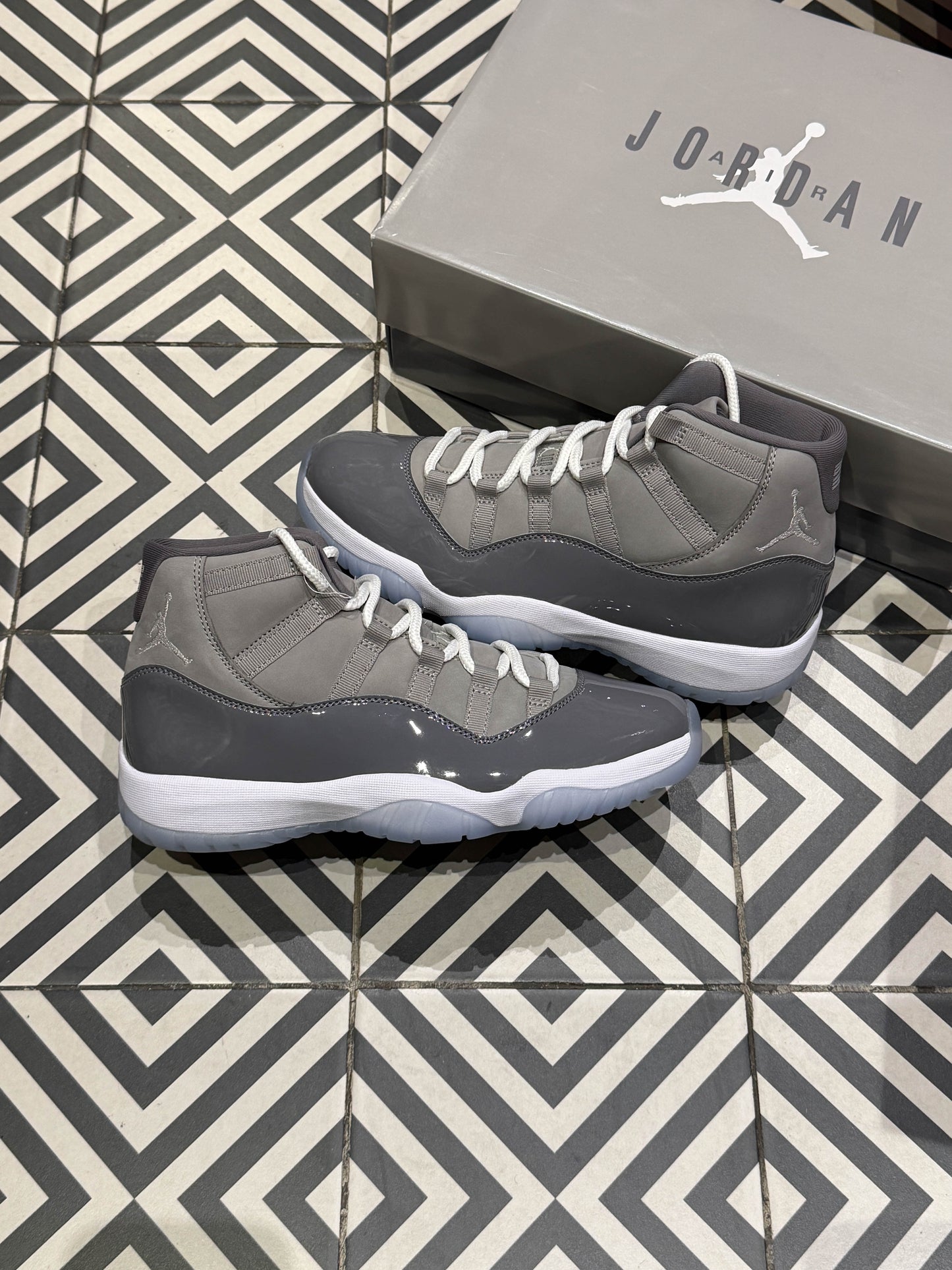 Jordan 11 Cool Grey (Taille 43)