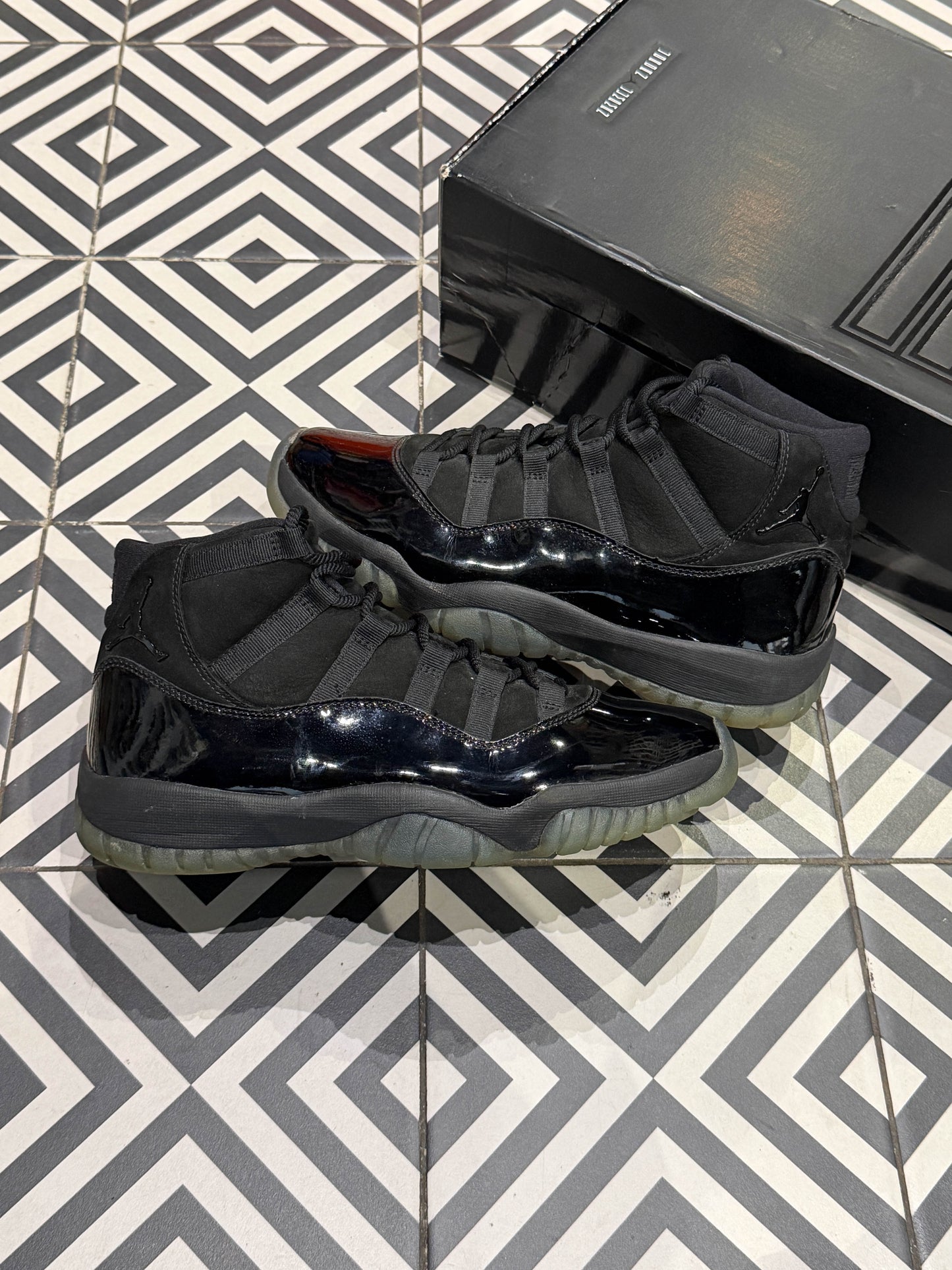 Jordan 11 Cap And Gown (Taille 42,5)