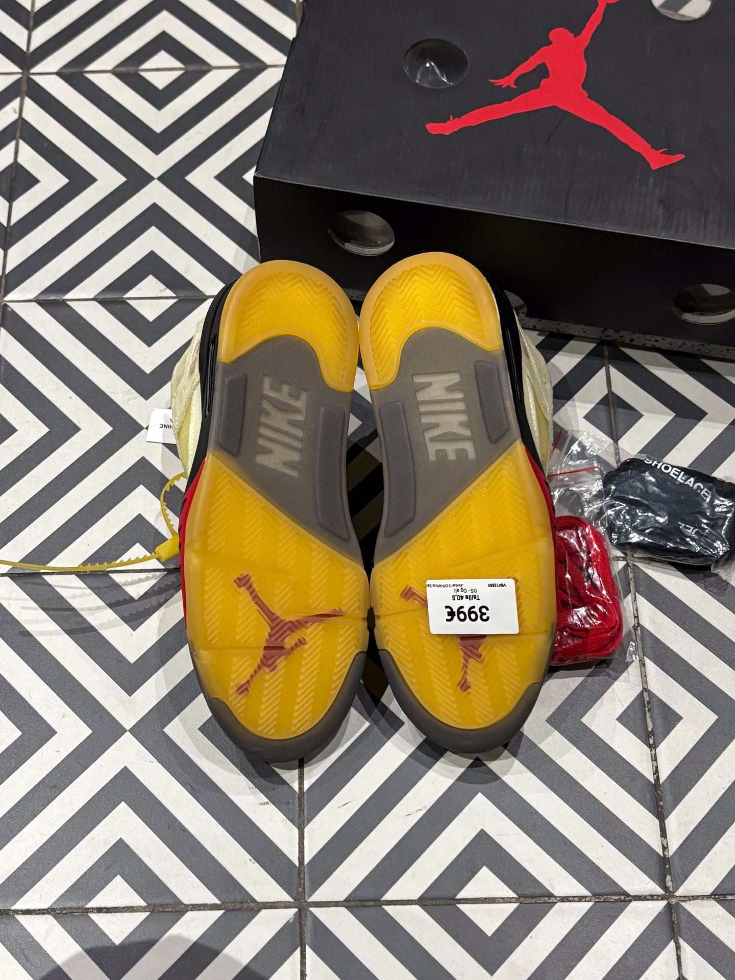 Jordan 5 Off-White Sail (40,5)