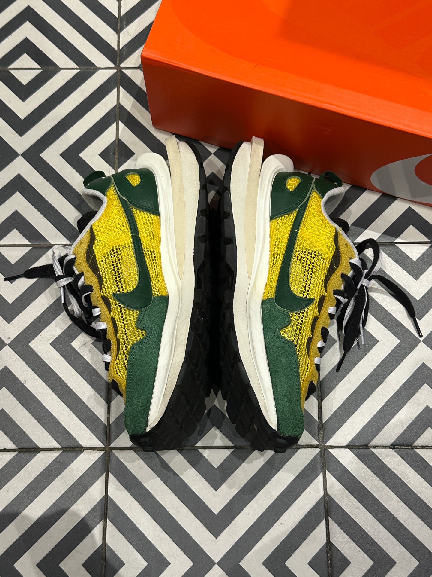 Sacai Vaporwaffle Tour Yellow (Taille 41)