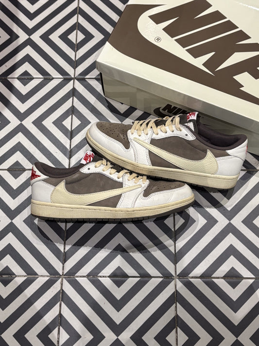 Jordan 1 Low Travis Scott Reverse Mocha (Taille 42,5)