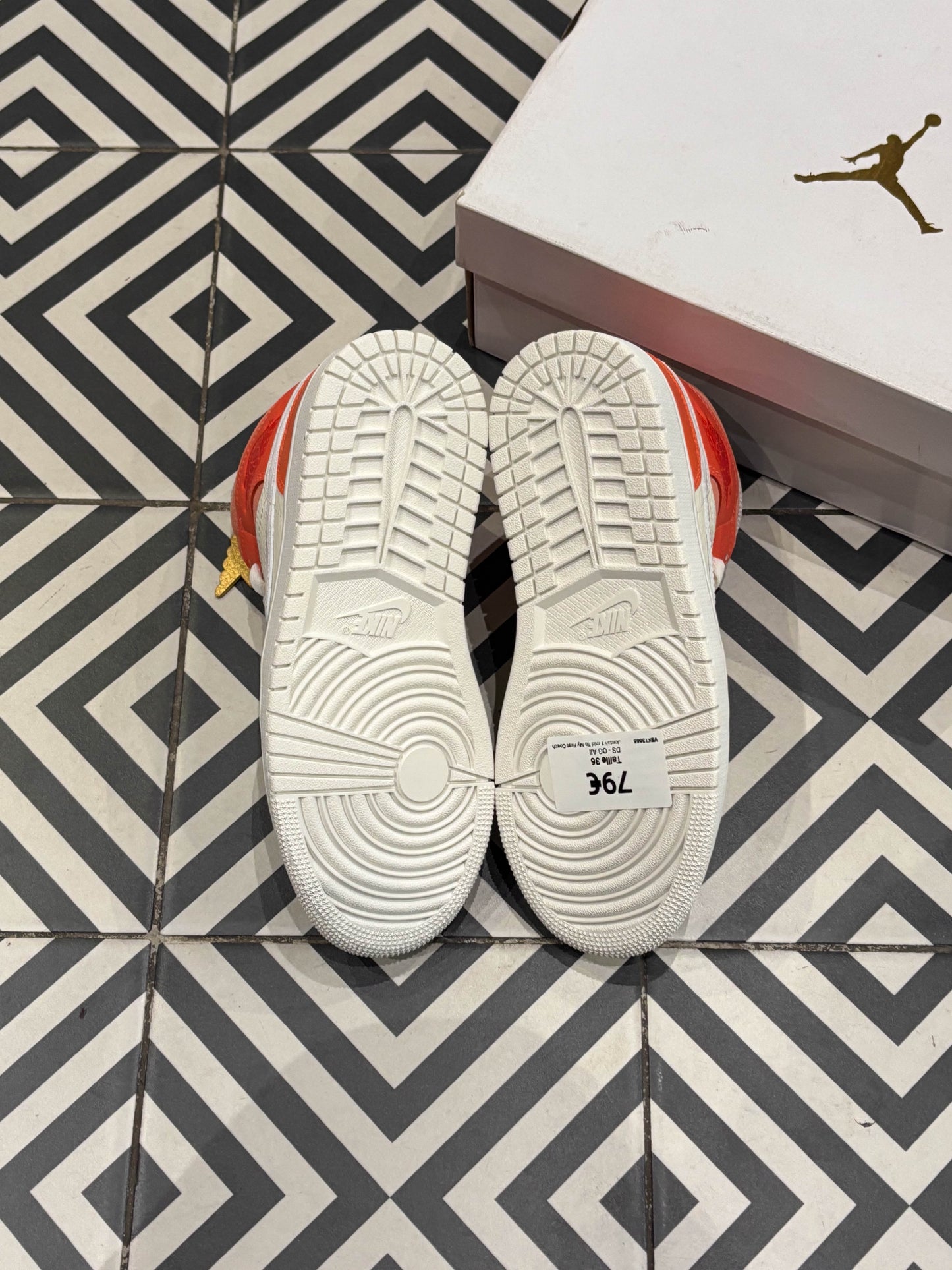 Jordan 1 mid To My First Coach (Taille 36)