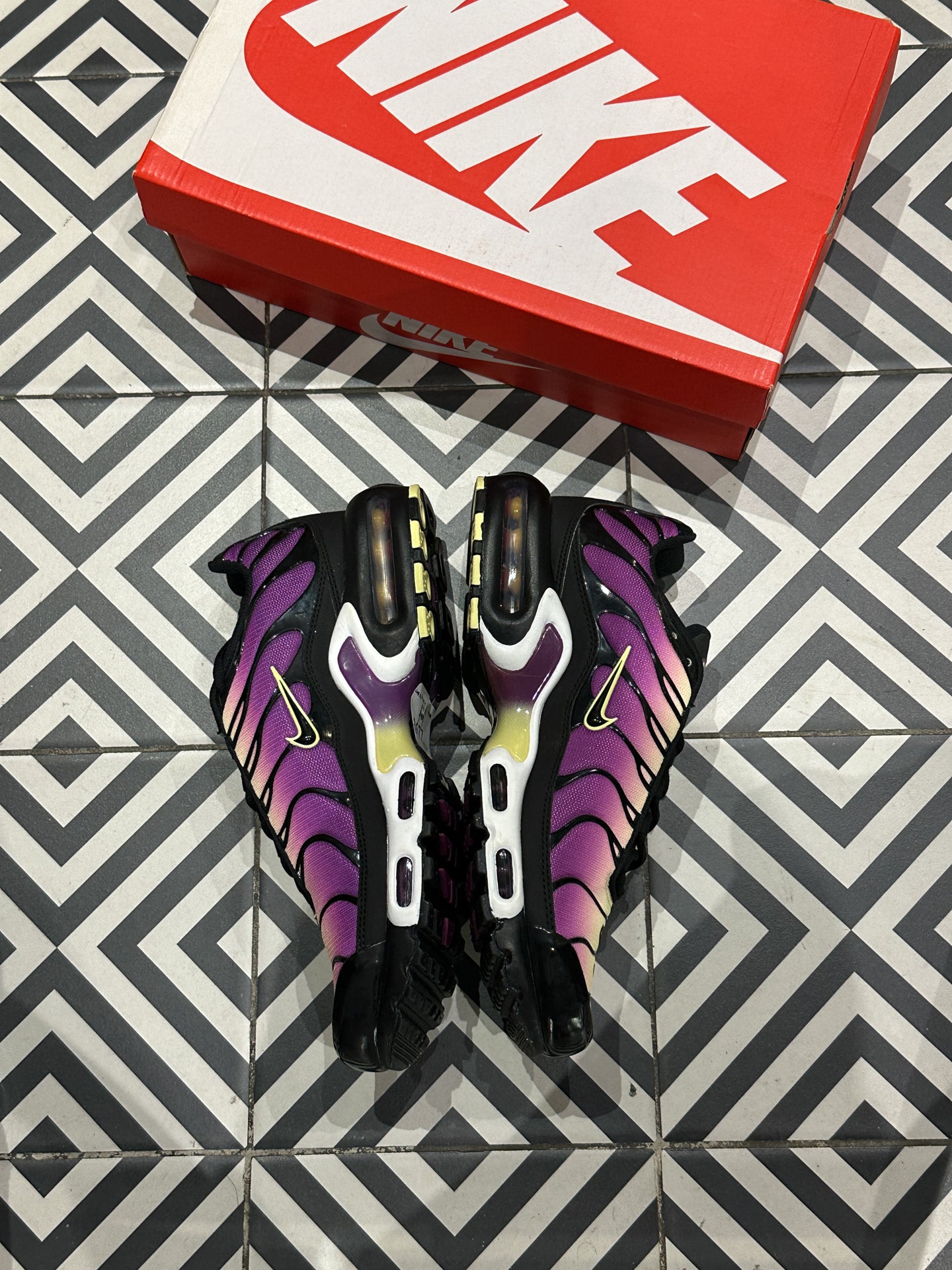 Air Max Plus (TN) Berry (42)